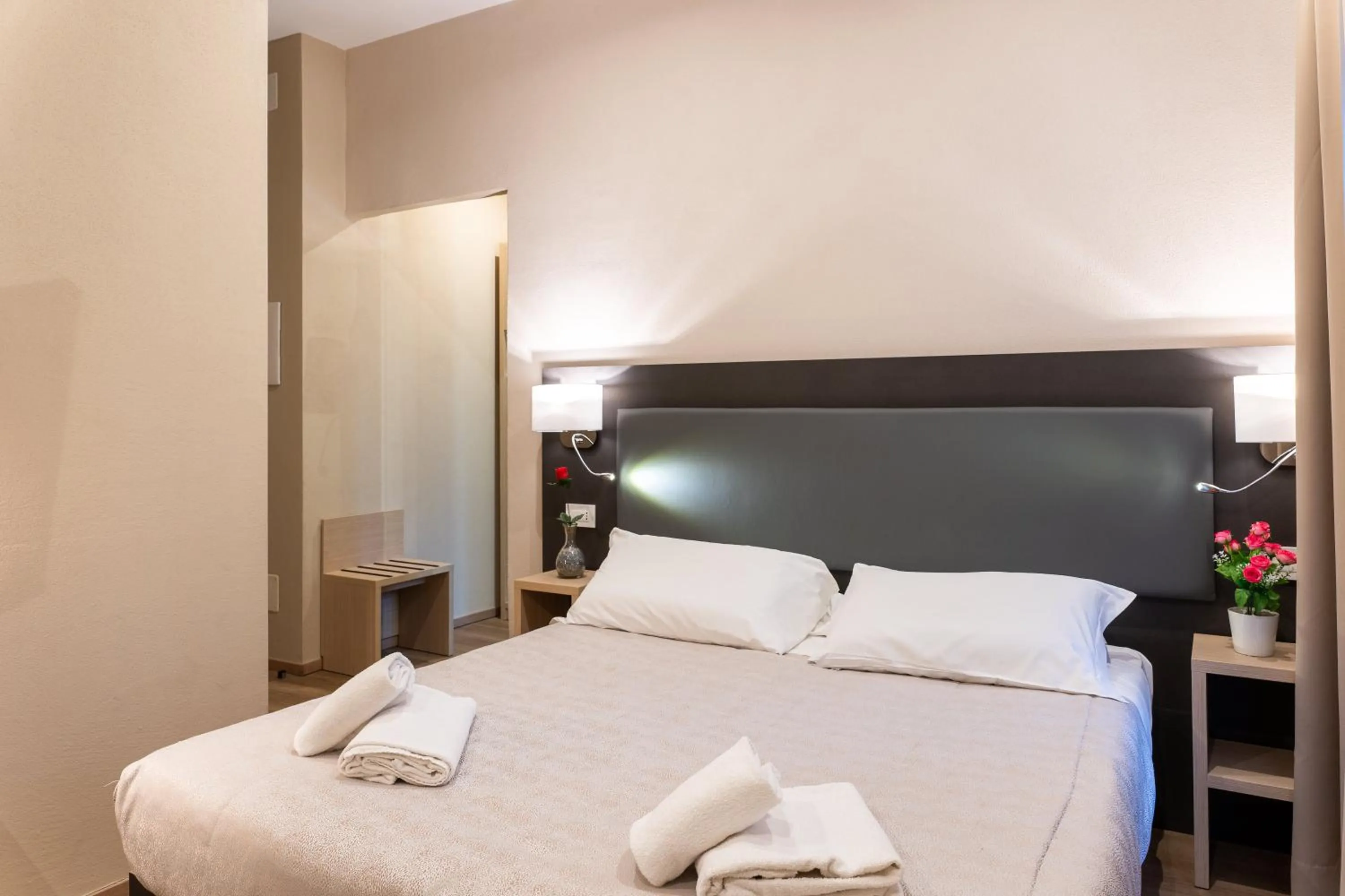 Bed in Hotel Victoria