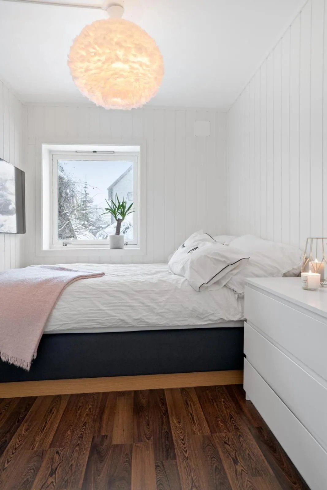 Bed in Modern apartment Tromsø