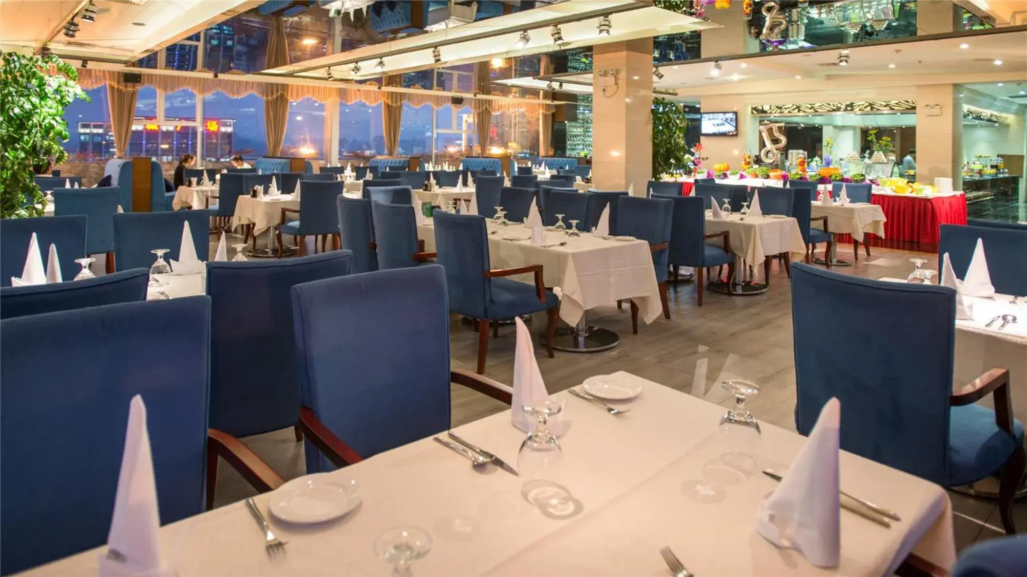 Restaurant/places to eat in Shenzhen Longgang Rivan Hotel Restaurant/places to eat in Shenzhen Longgang Rivan Hotel