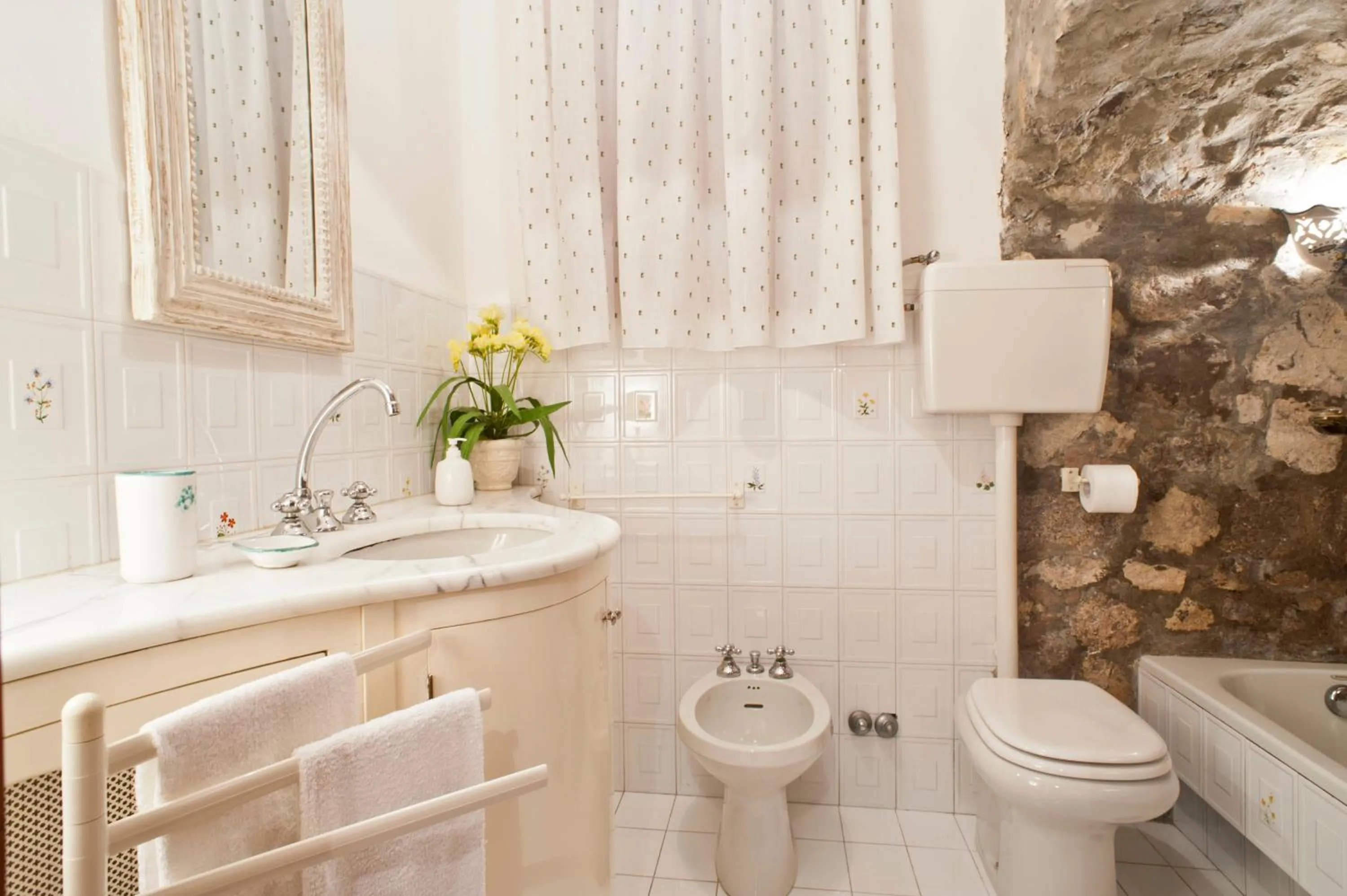 Bathroom in Villa La Roccia - Arienzo