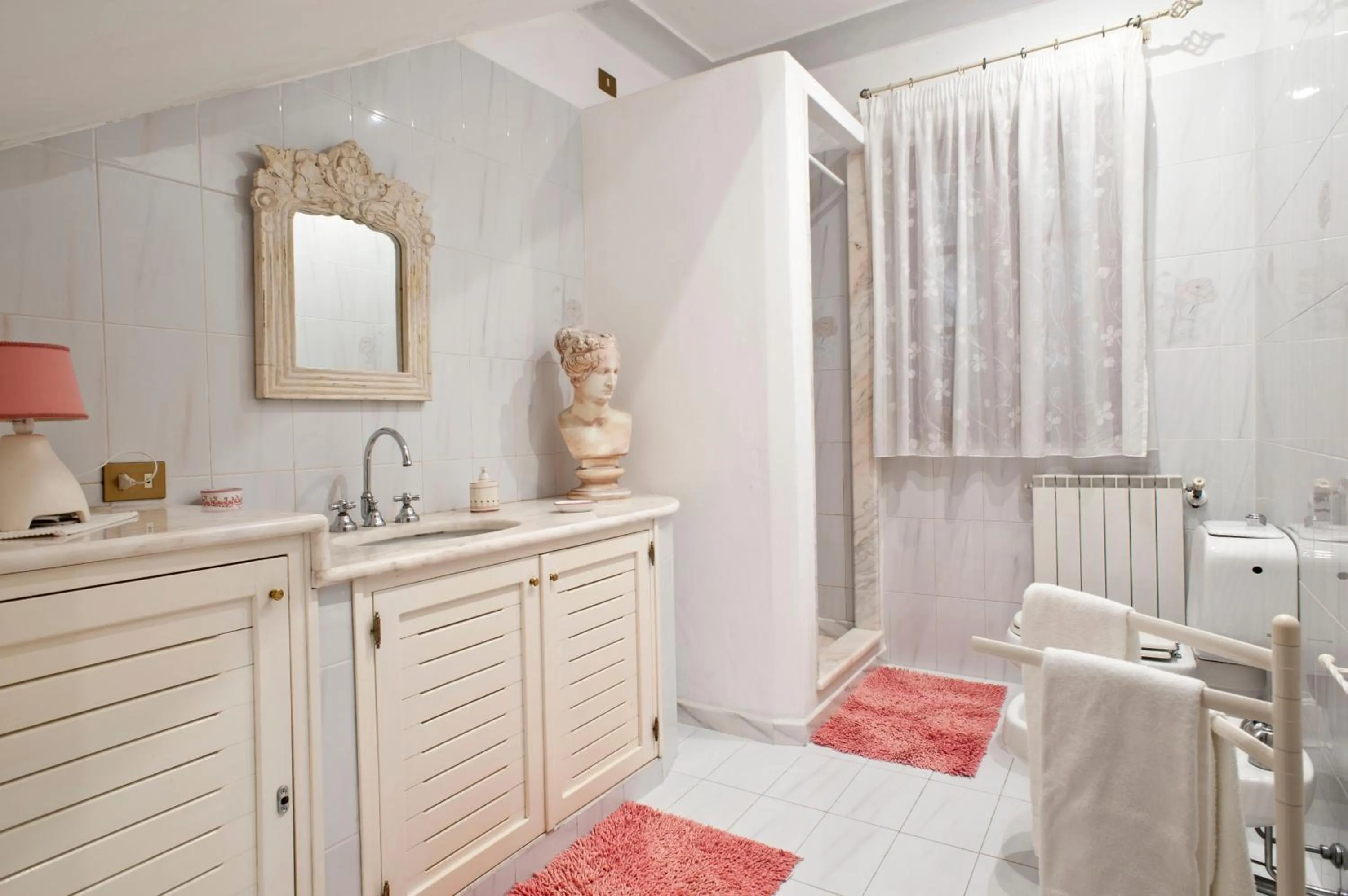 Bathroom in Villa La Roccia - Arienzo