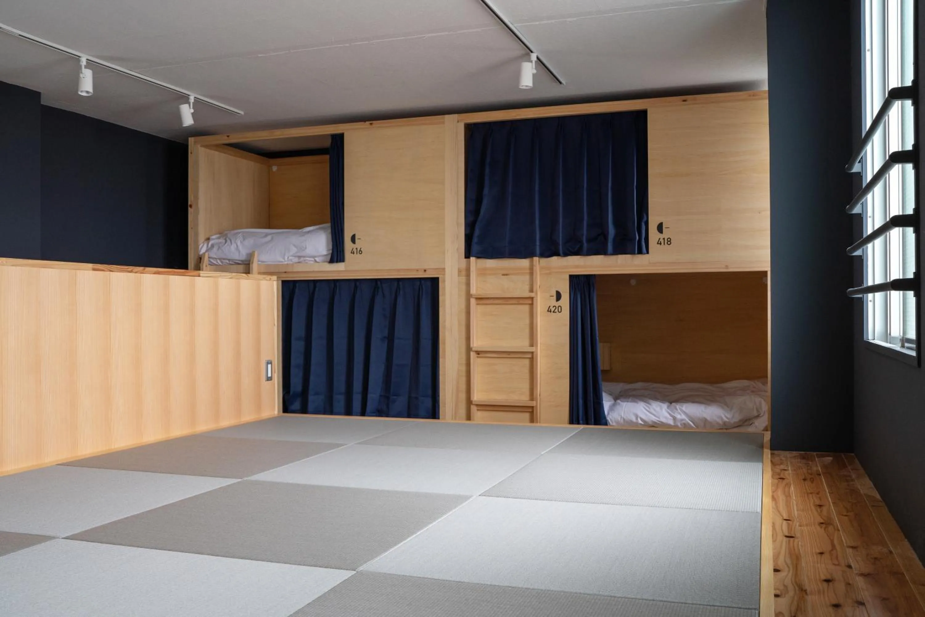 bunk bed, Bed in EN hostel