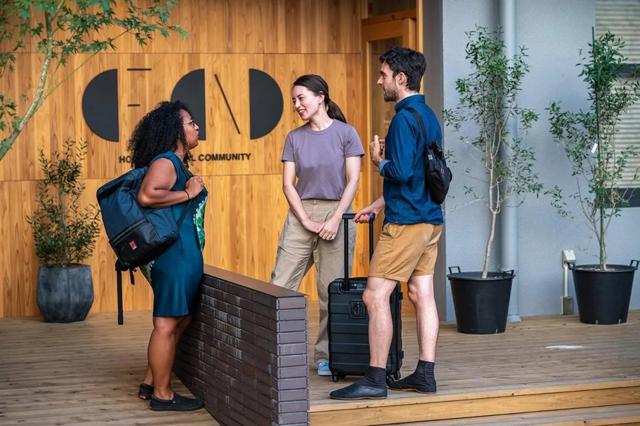 Facade/entrance in EN hostel