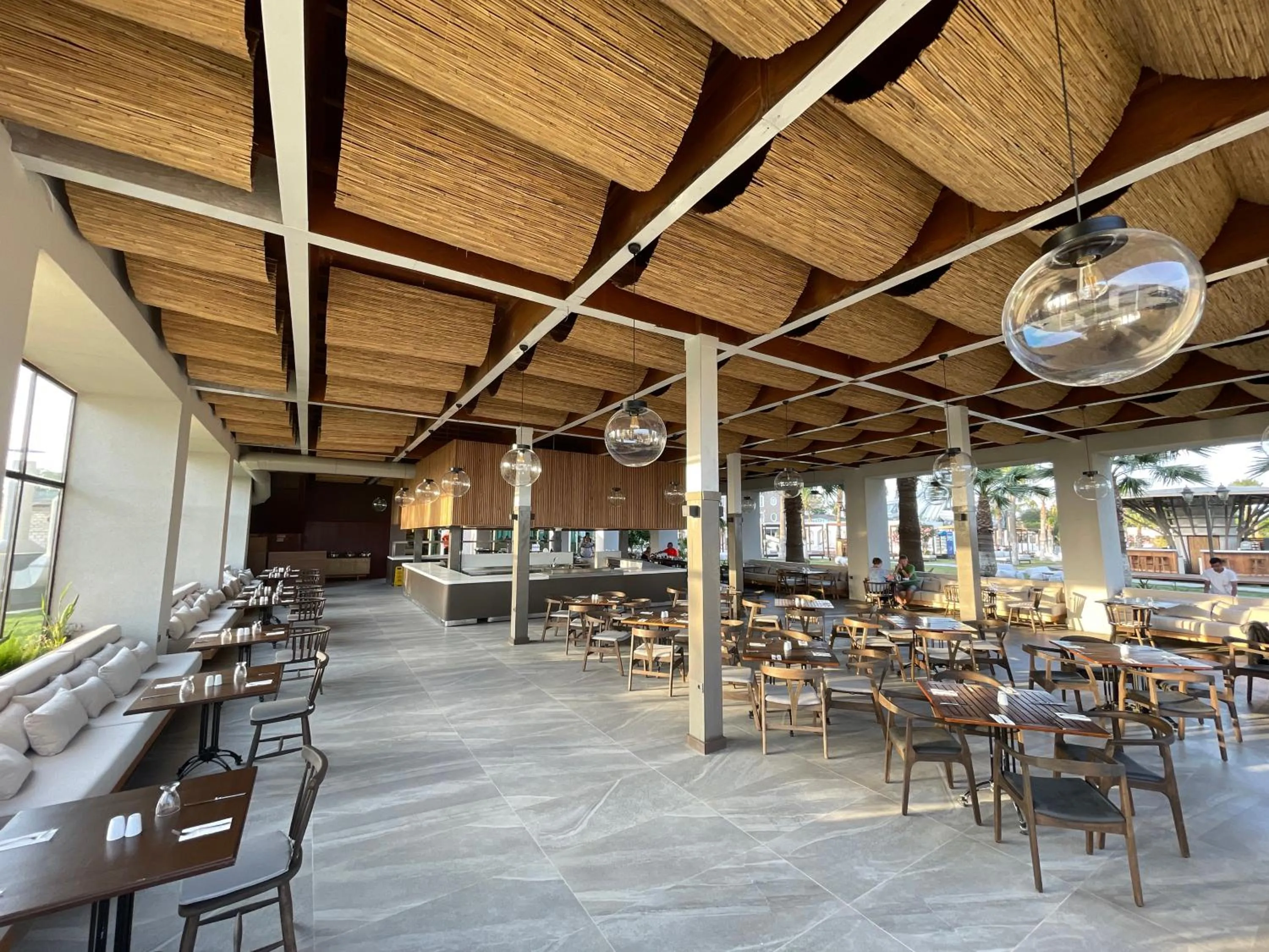 Restaurant/places to eat in LAUR HOTELS Experience & Elegance