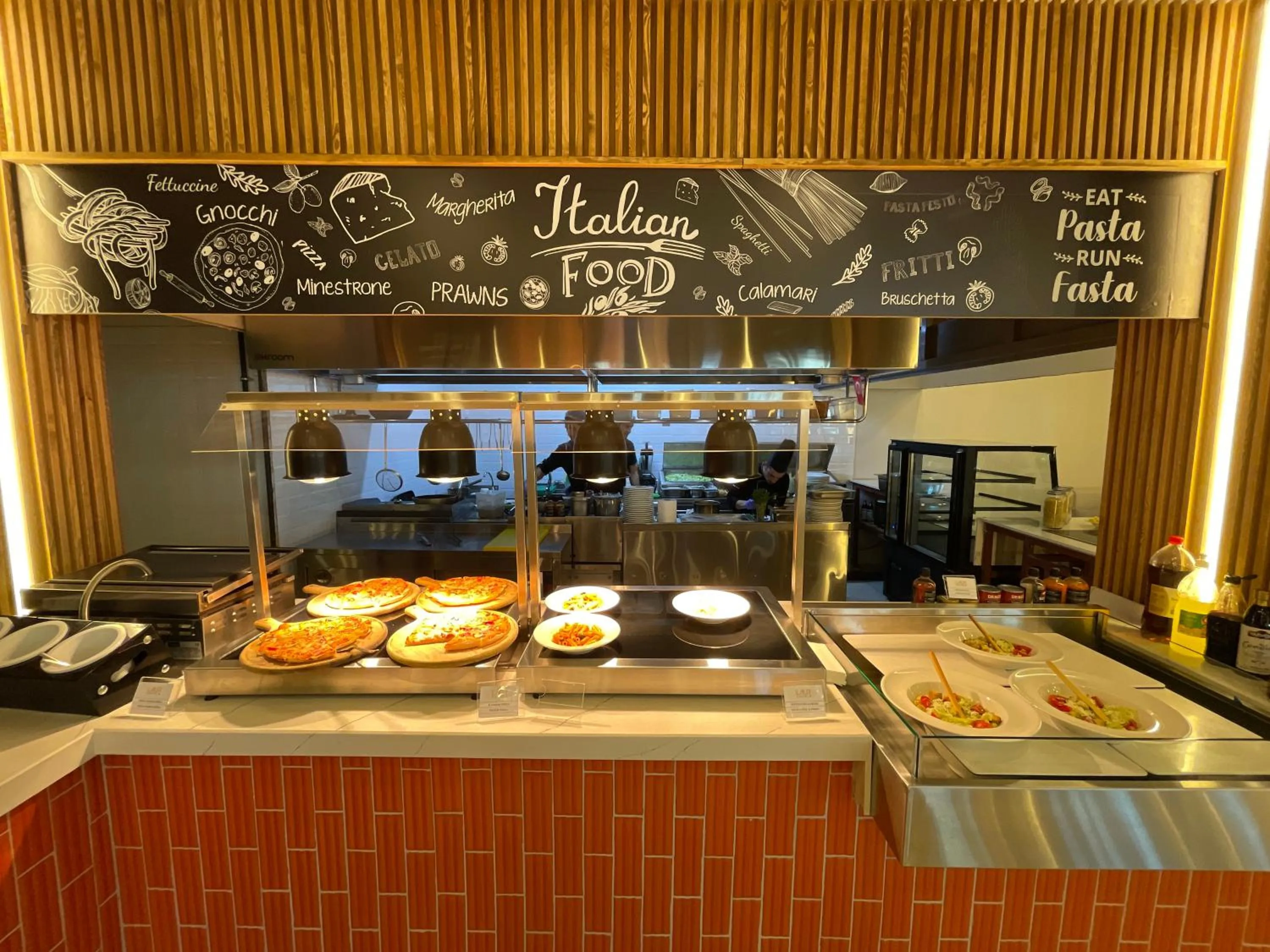 Restaurant/places to eat in LAUR HOTELS Experience & Elegance