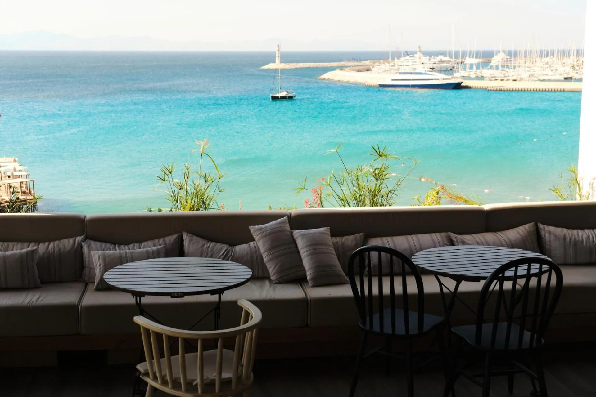 Day in LAUR HOTELS Experience & Elegance