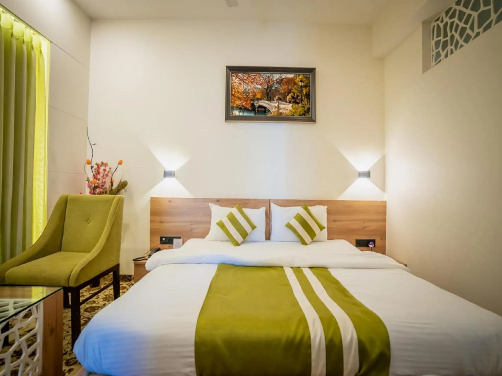 Bedroom, Bed in V Star