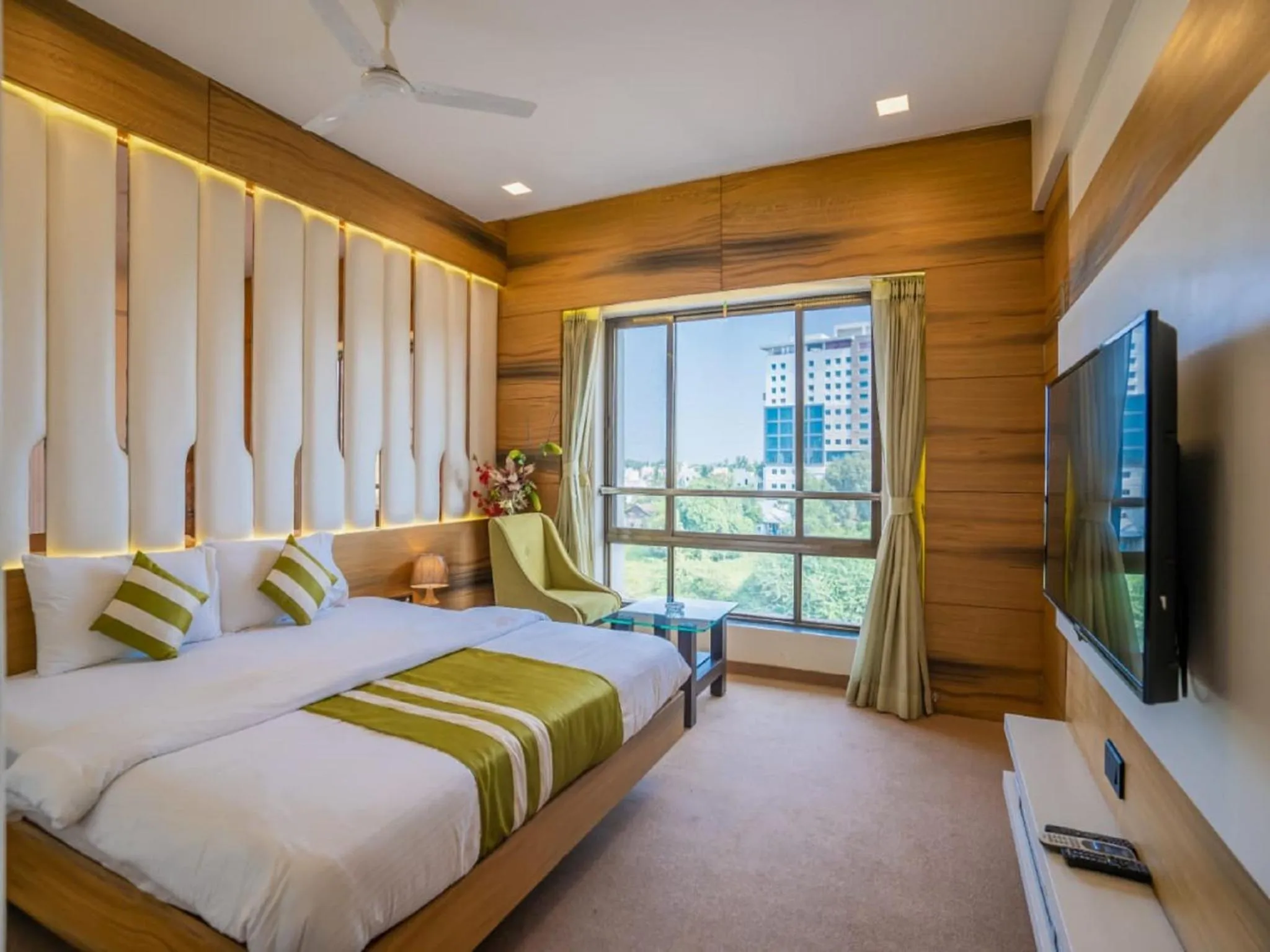 Photo of the whole room, Bed in V Star