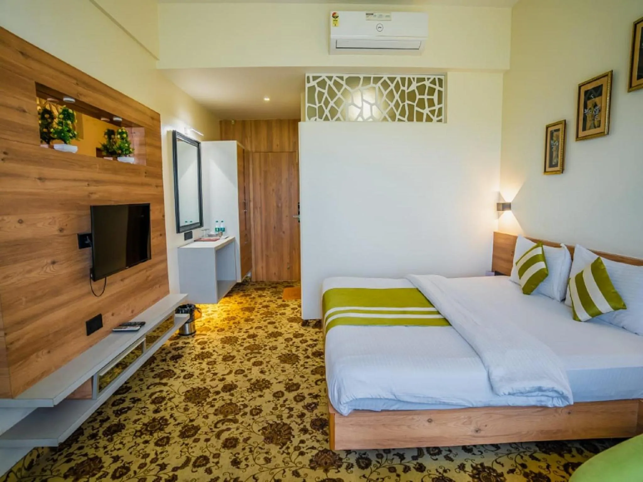 TV and multimedia, Bed in V Star