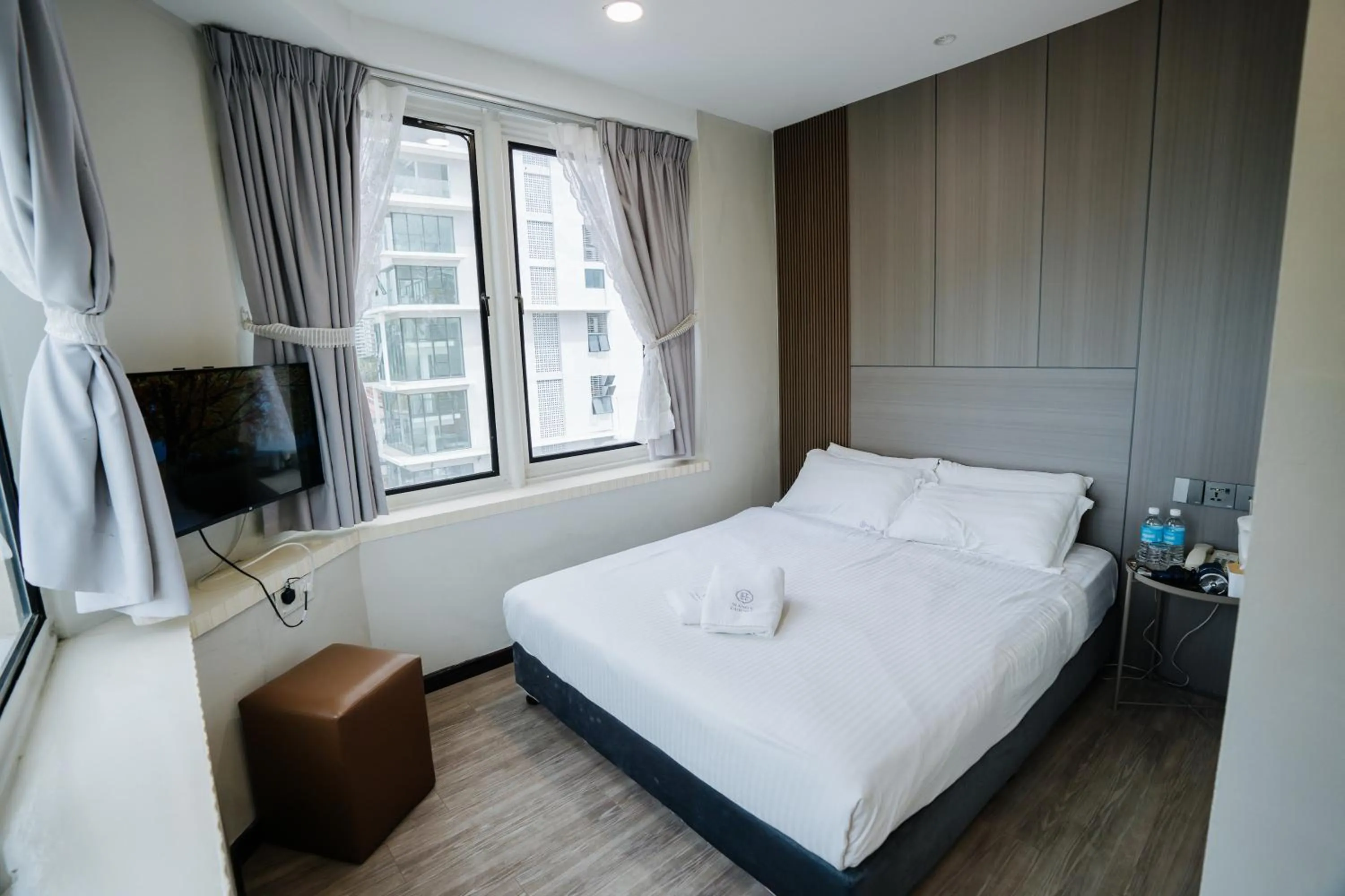 Bed in Wangs Hotel Gurney Drive