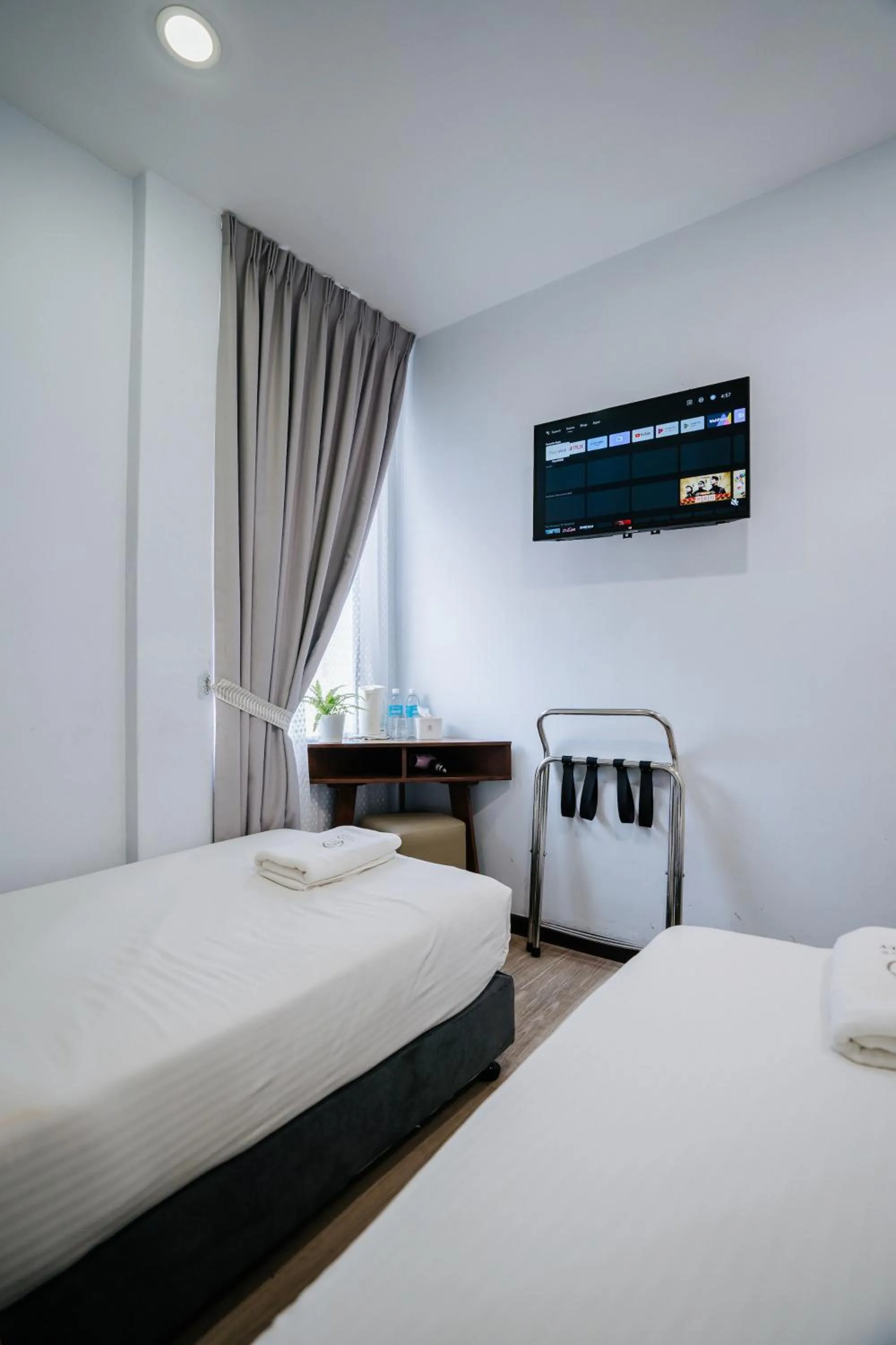 Bed in Wangs Hotel Gurney Drive