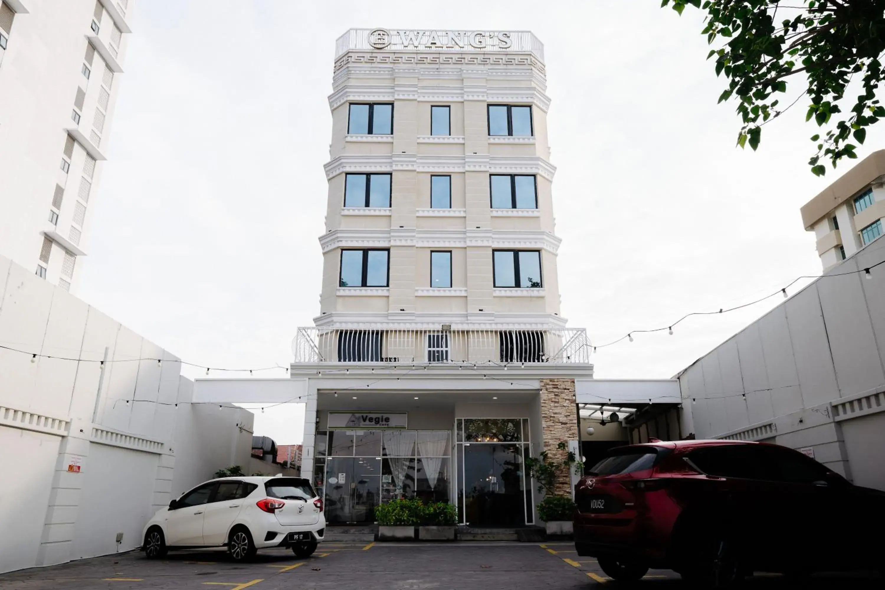 Property building in Wangs Hotel Gurney Drive Property building in Wangs Hotel Gurney Drive