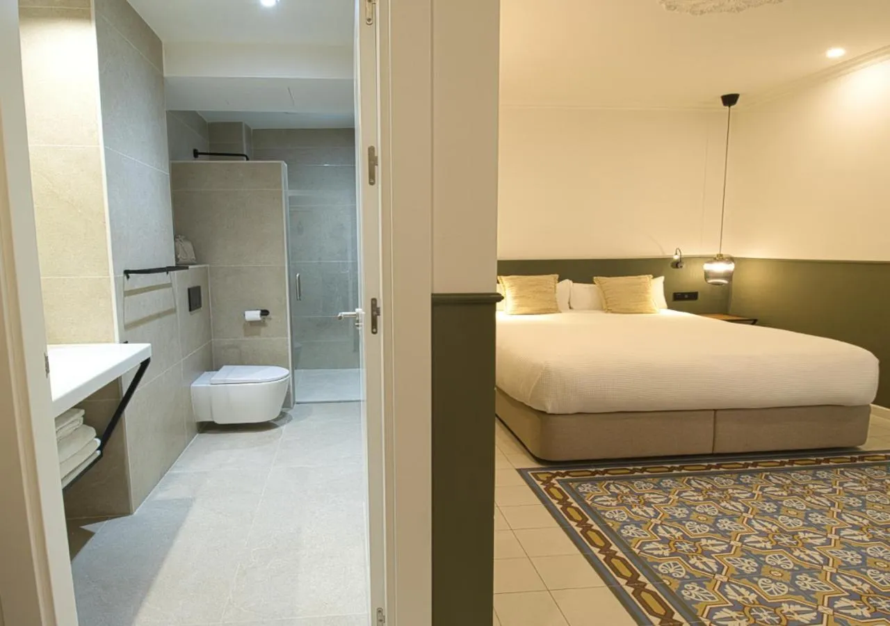 Bathroom, Bed in VALOLA Boutique Rooms