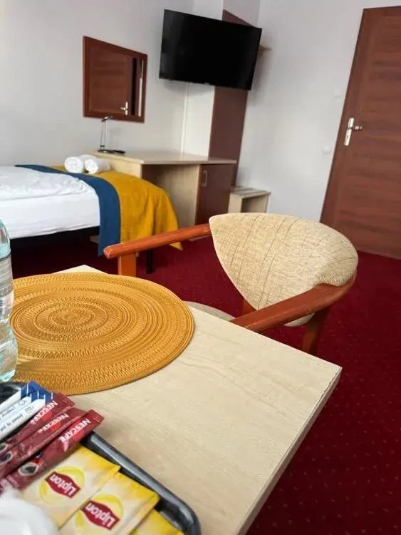 Triple Room in Hotel Aleksander Triple Room in Hotel Aleksander