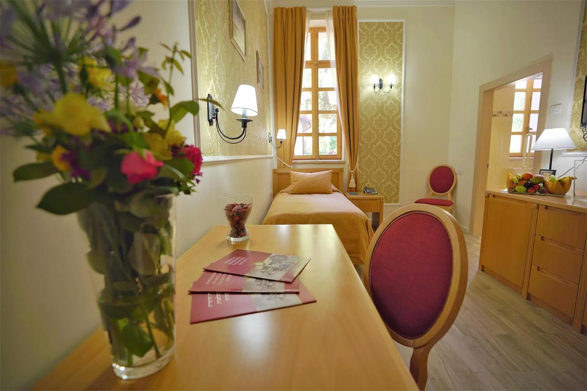 Seating area in Sergei Palace Hotel