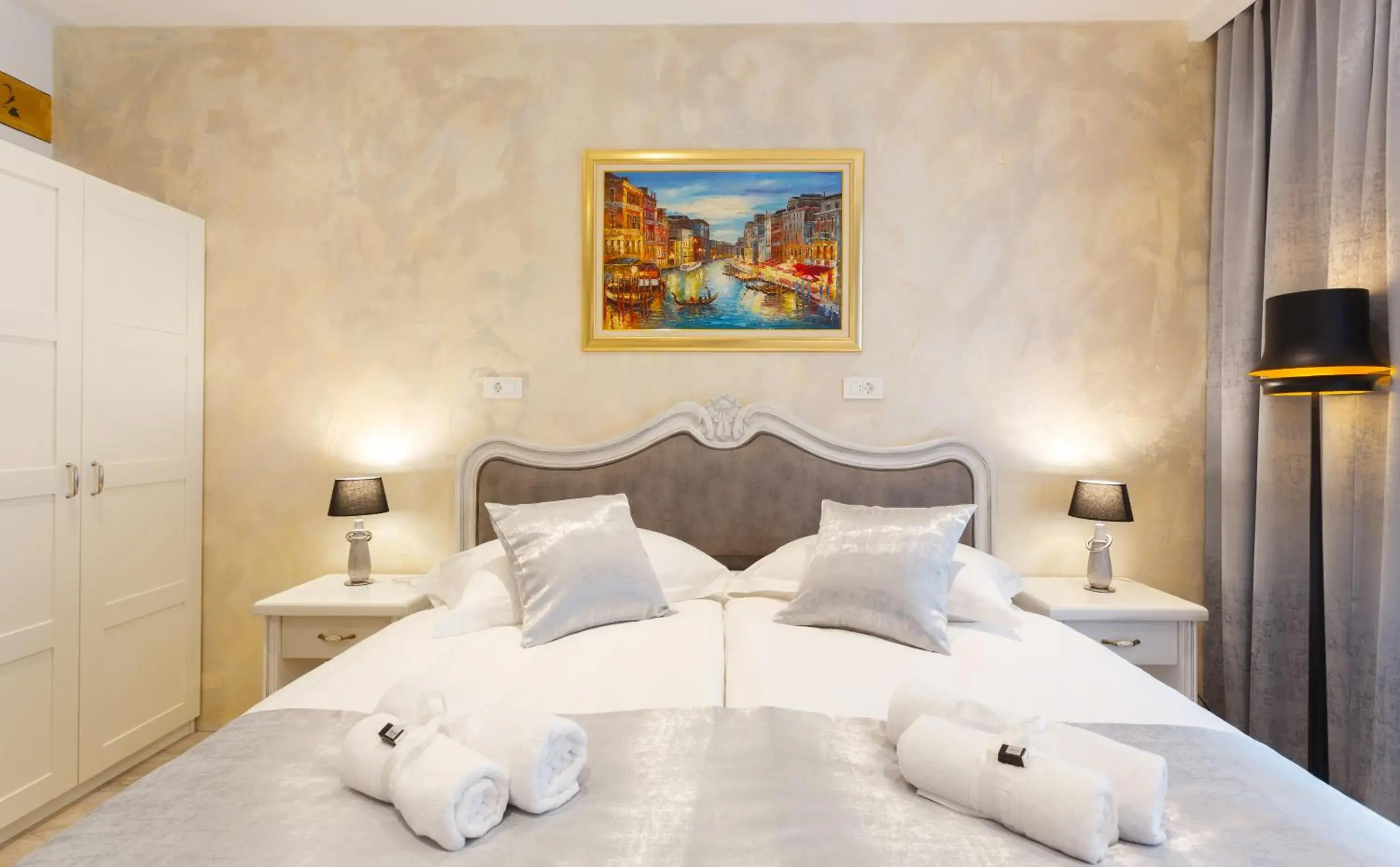 Bedroom, Bed in Well Of Life Luxury Rooms Bedroom, Bed in Well Of Life Luxury Rooms