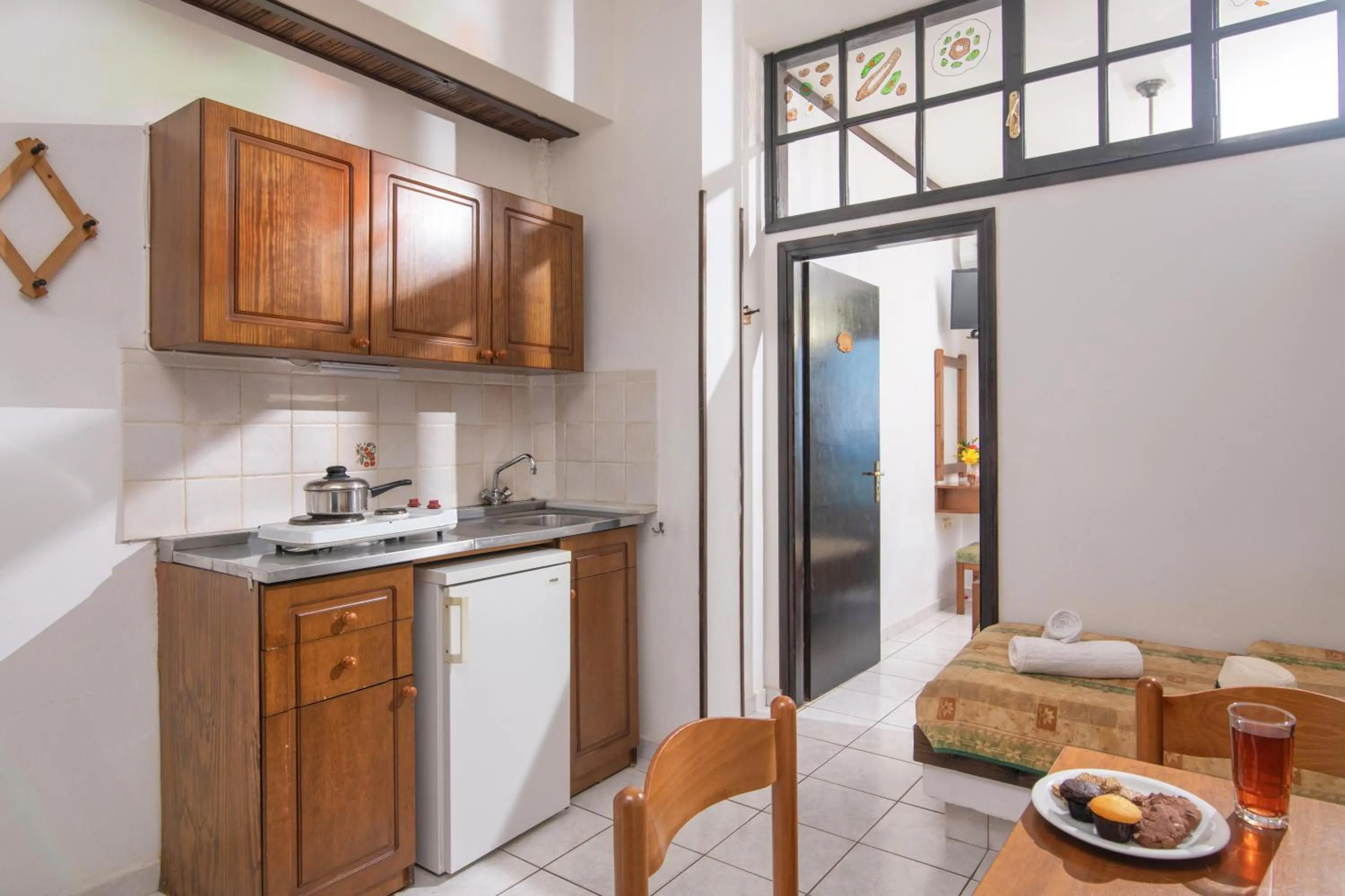 Coffee/tea facilities in Iliostasi Beach Apartments