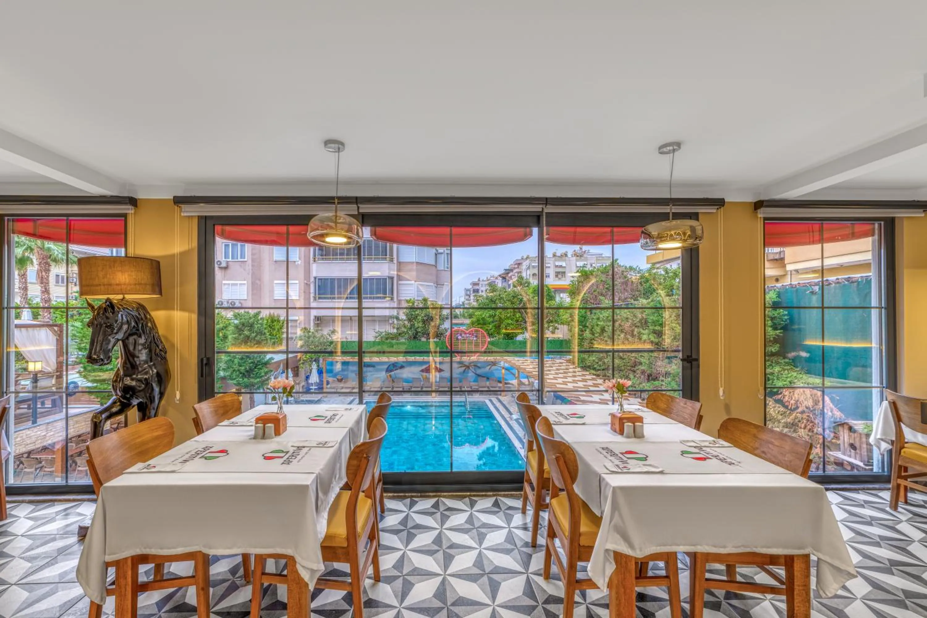 Restaurant/places to eat in Club Big Blue Suit Hotel - All Inclusive Plus