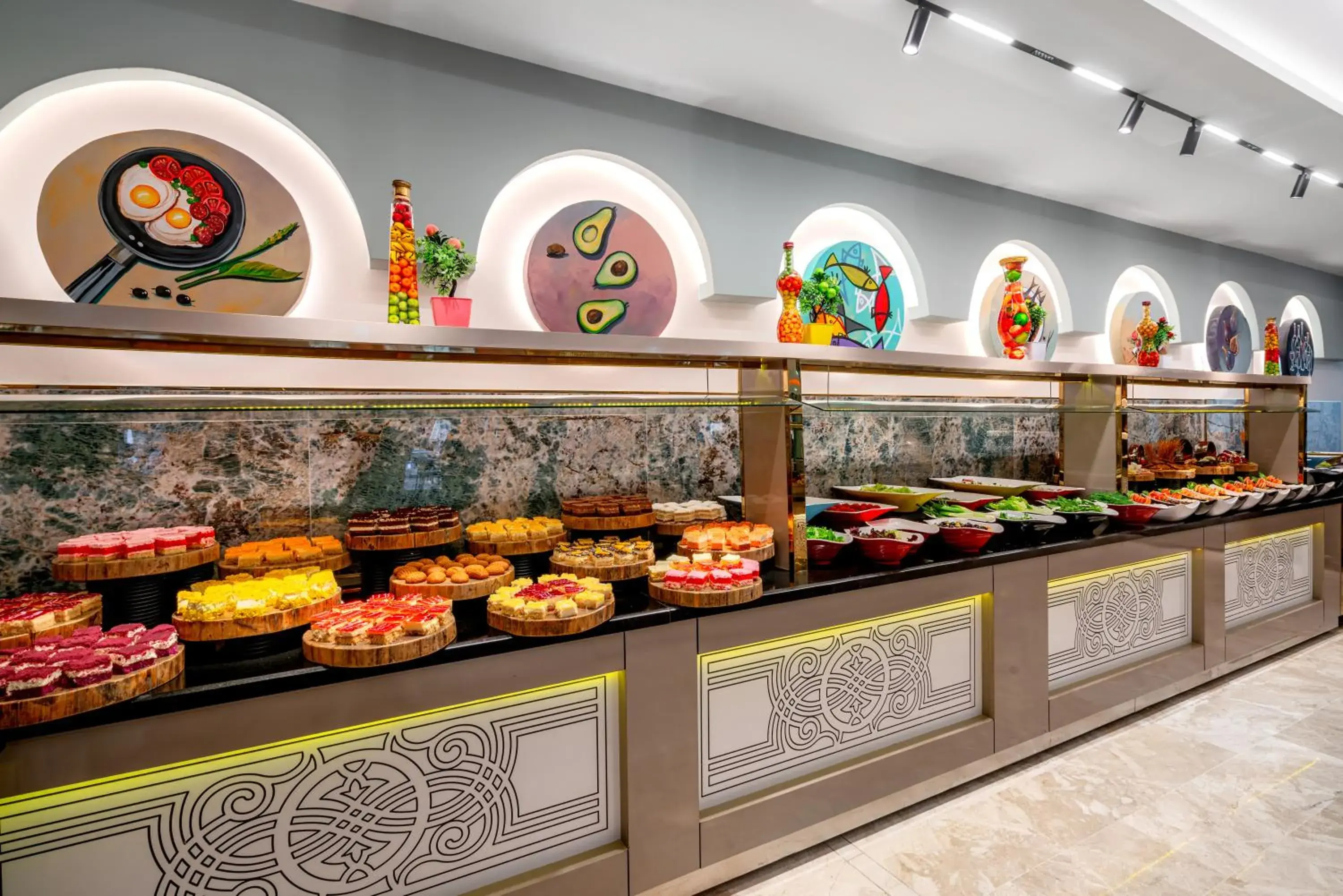 Food in Club Big Blue Suit Hotel - All Inclusive Plus Food in Club Big Blue Suit Hotel - All Inclusive Plus