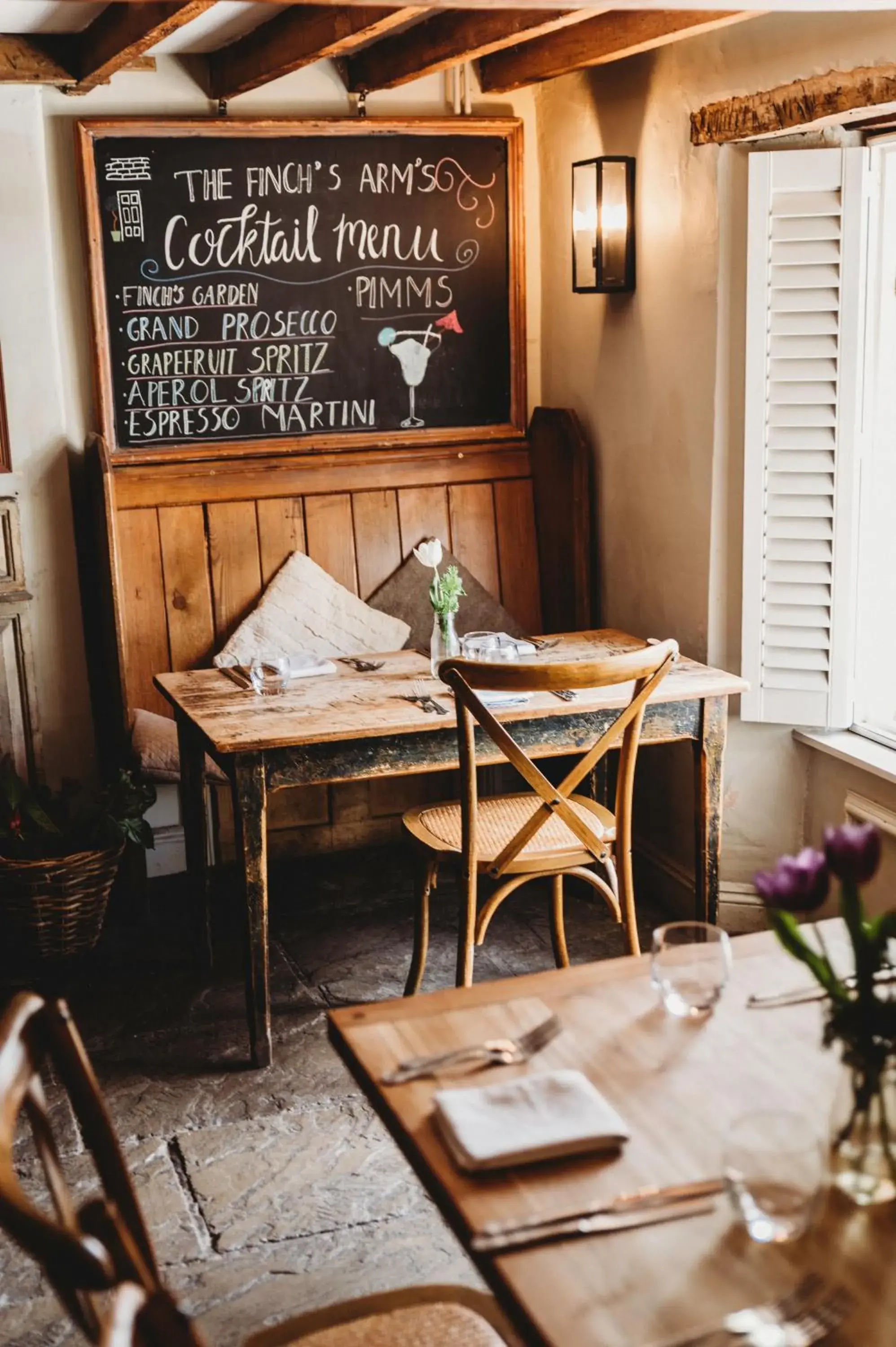 Lounge or bar in Finch's Arms Lounge or bar in Finch's Arms