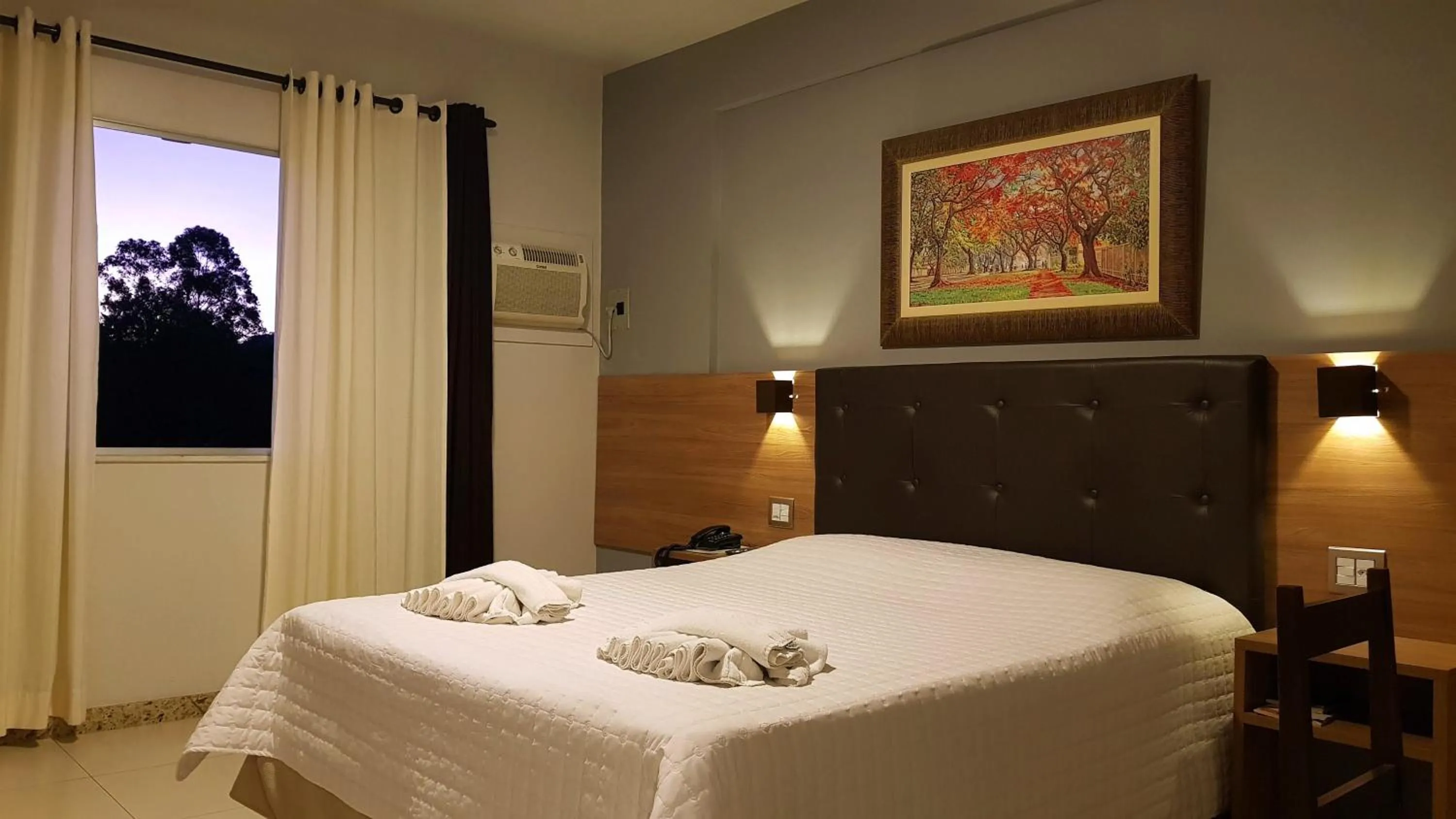 Bed in Hotel Beira Parque