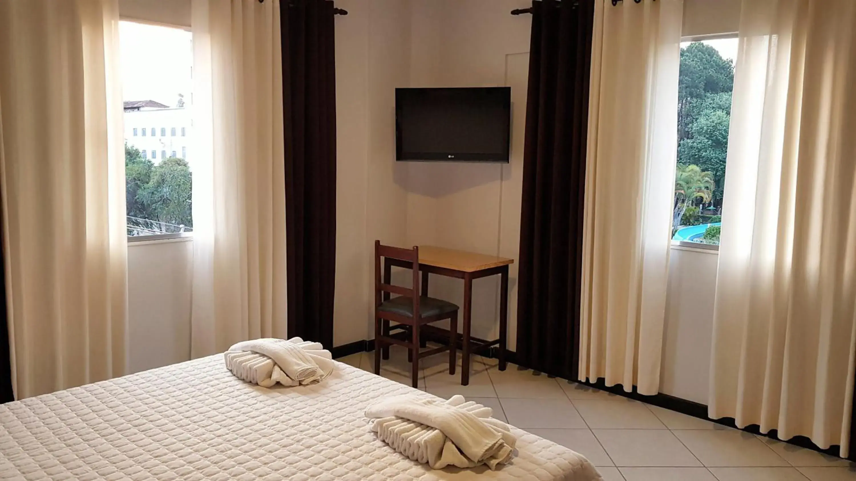Deluxe Double Room in Hotel Beira Parque Deluxe Double Room in Hotel Beira Parque