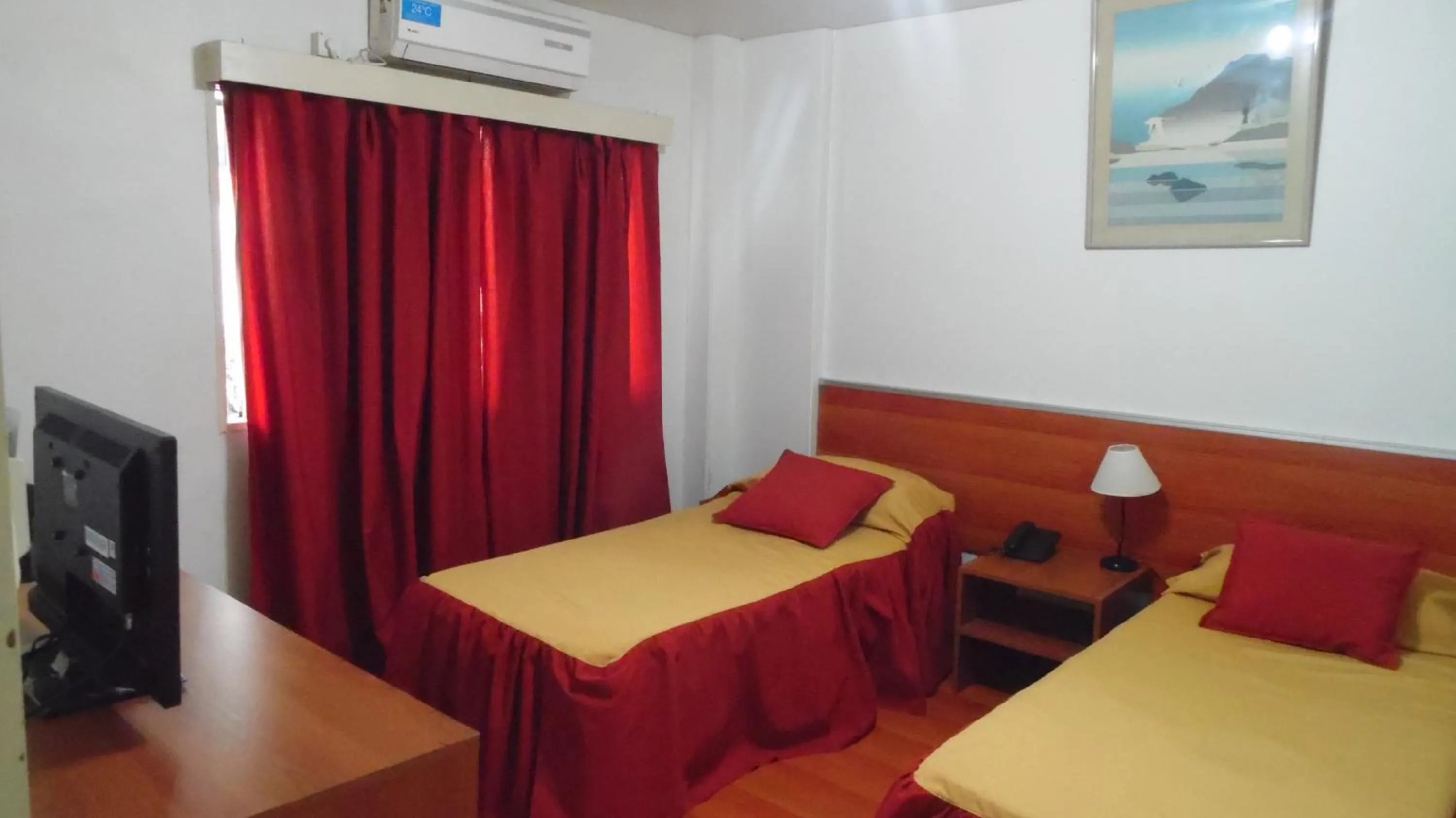 Bedroom in Adrazi Internacional