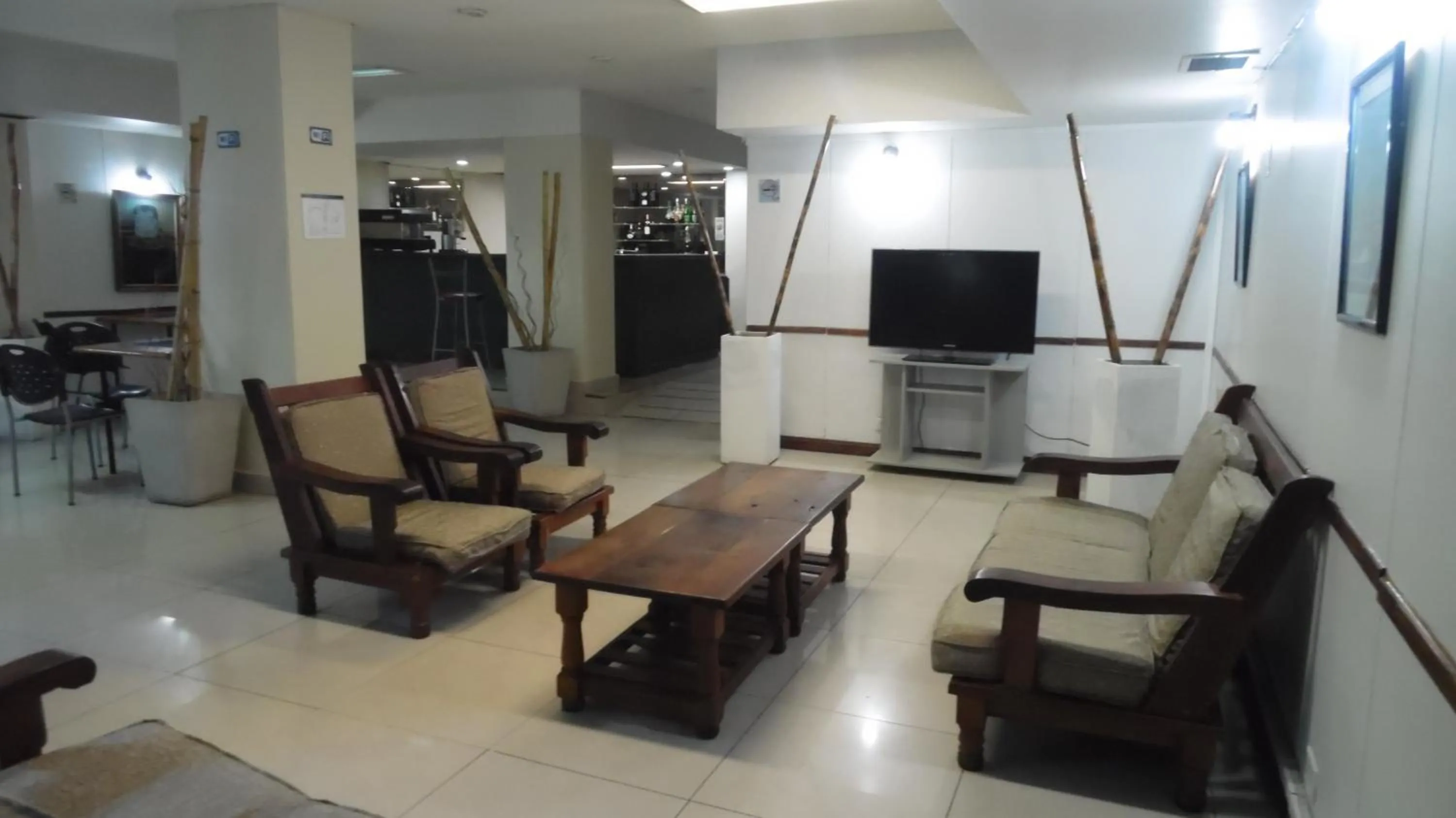 Lobby or reception in Adrazi Internacional