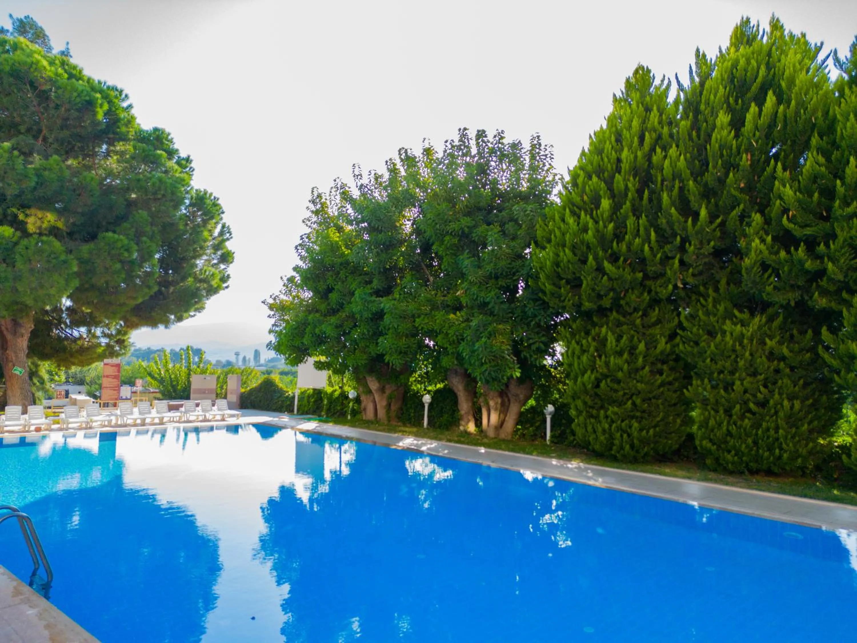 Garden in Ephesus Hitit Hotel restaurant