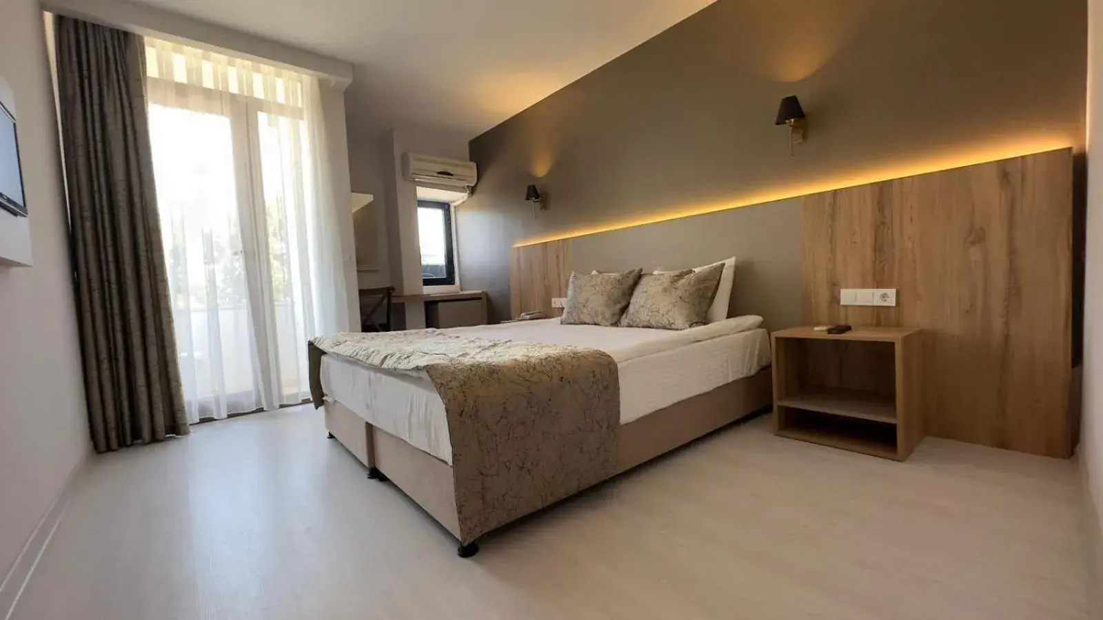 Double or Twin Room in Ephesus Hitit Hotel restaurant Double or Twin Room in Ephesus Hitit Hotel restaurant