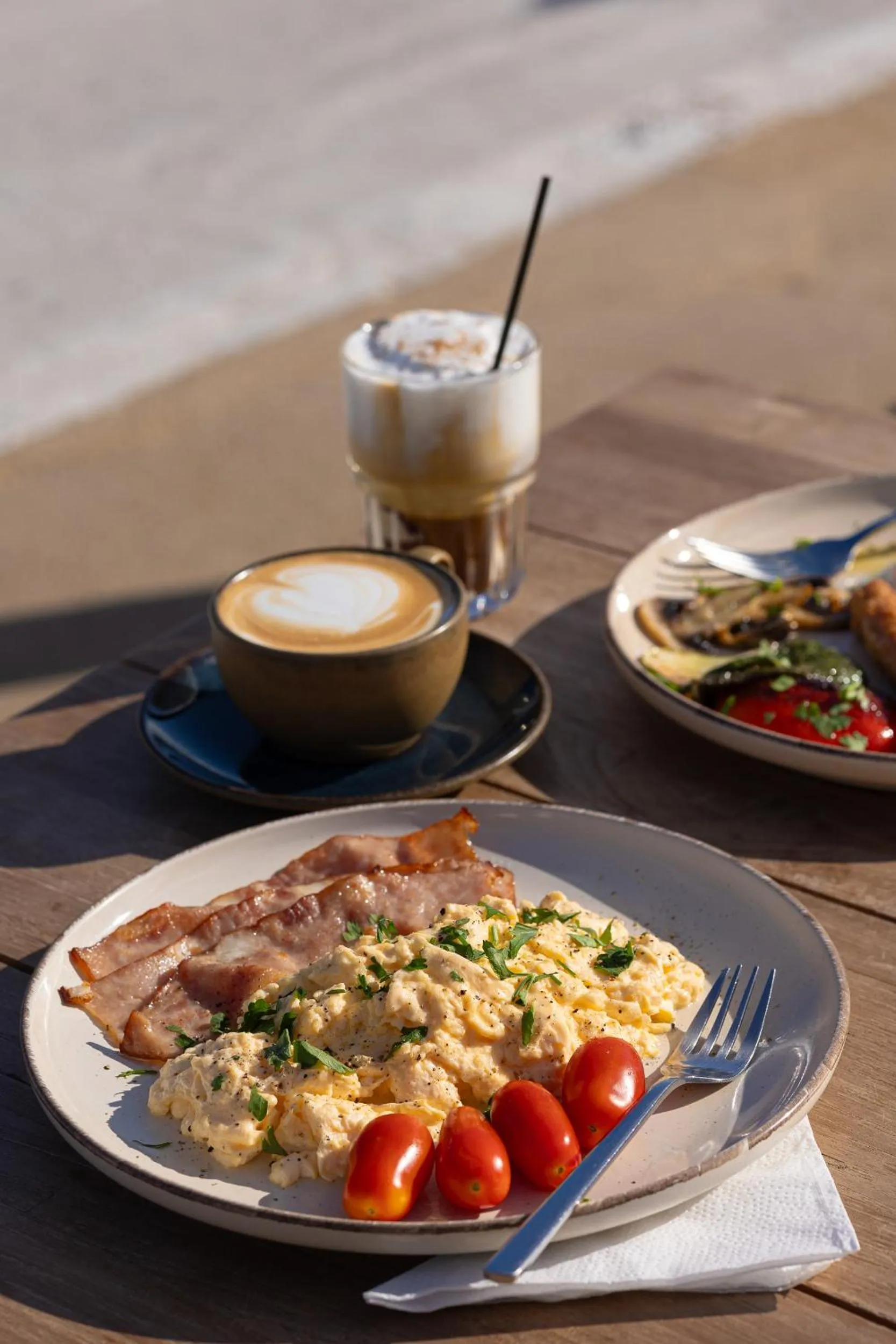 Restaurant/places to eat in Oasis Beach Hotel