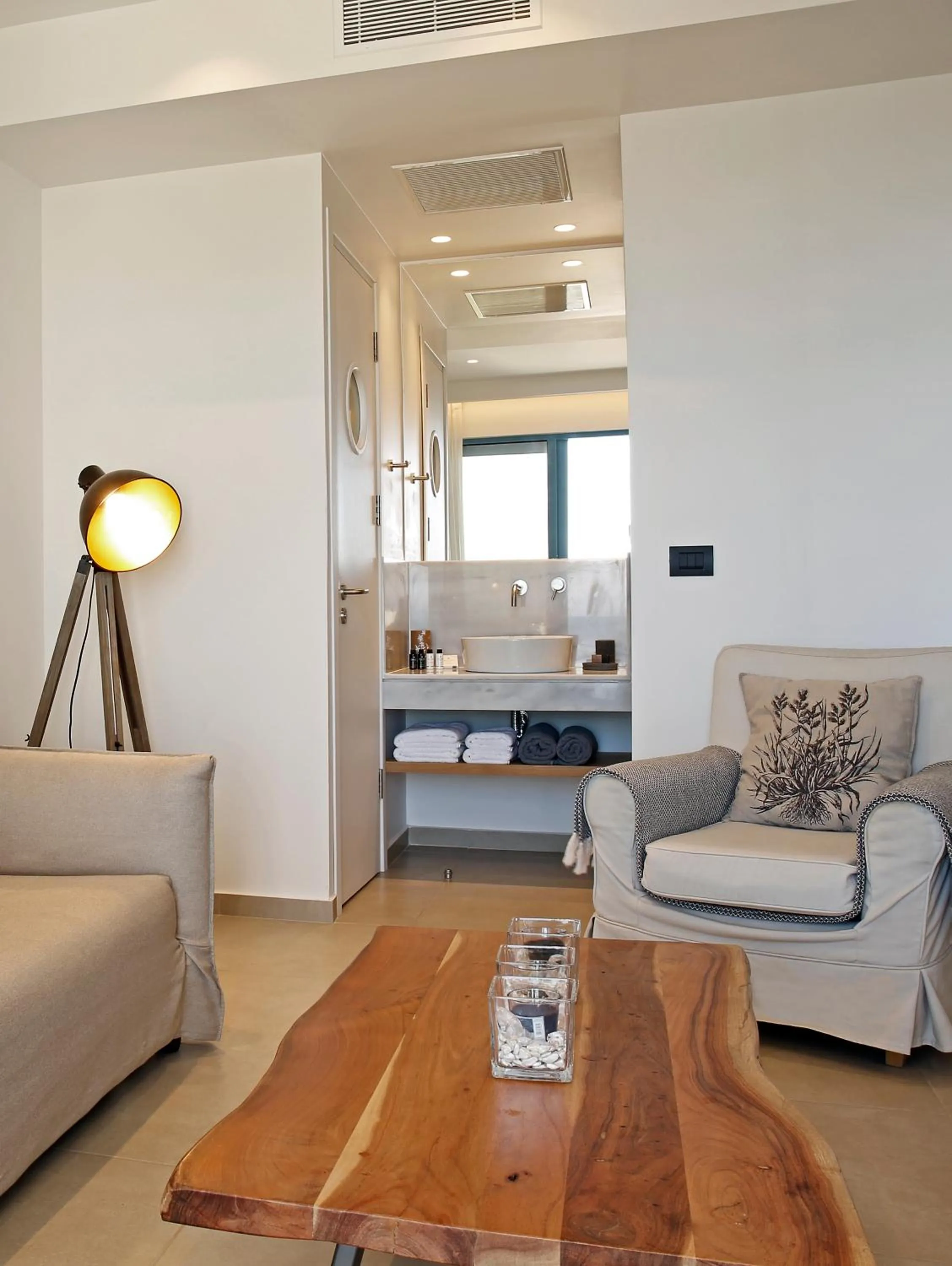 Living room in Oasis Beach Hotel