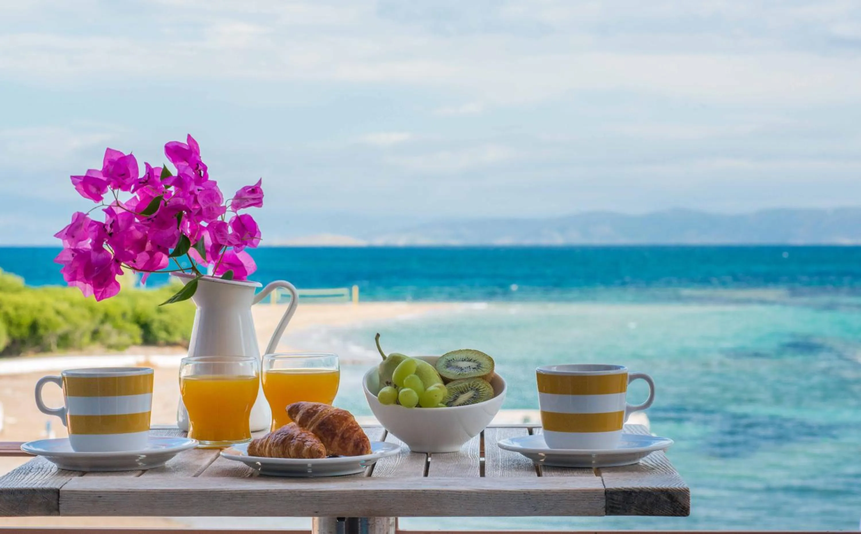 Day in Oasis Beach Hotel