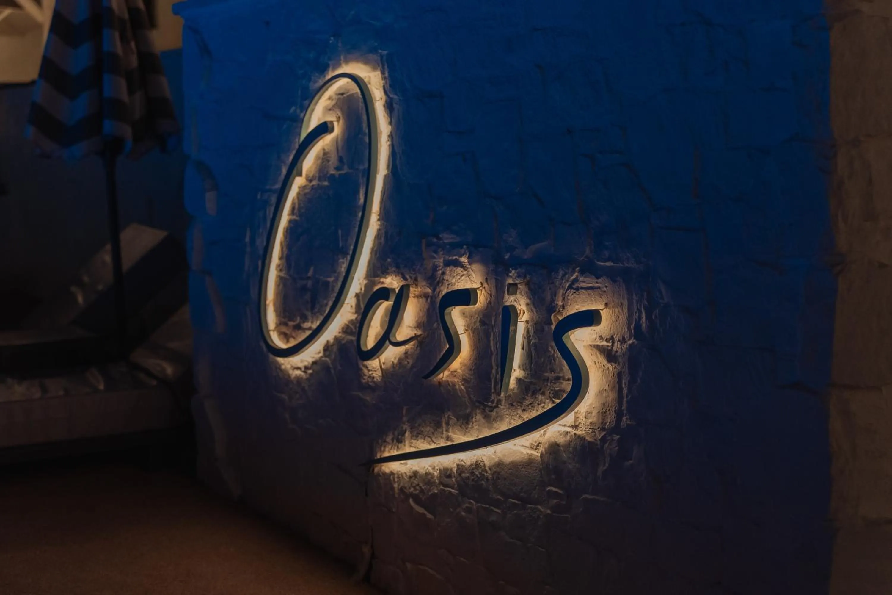 Logo/Certificate/Sign in Oasis Beach Hotel