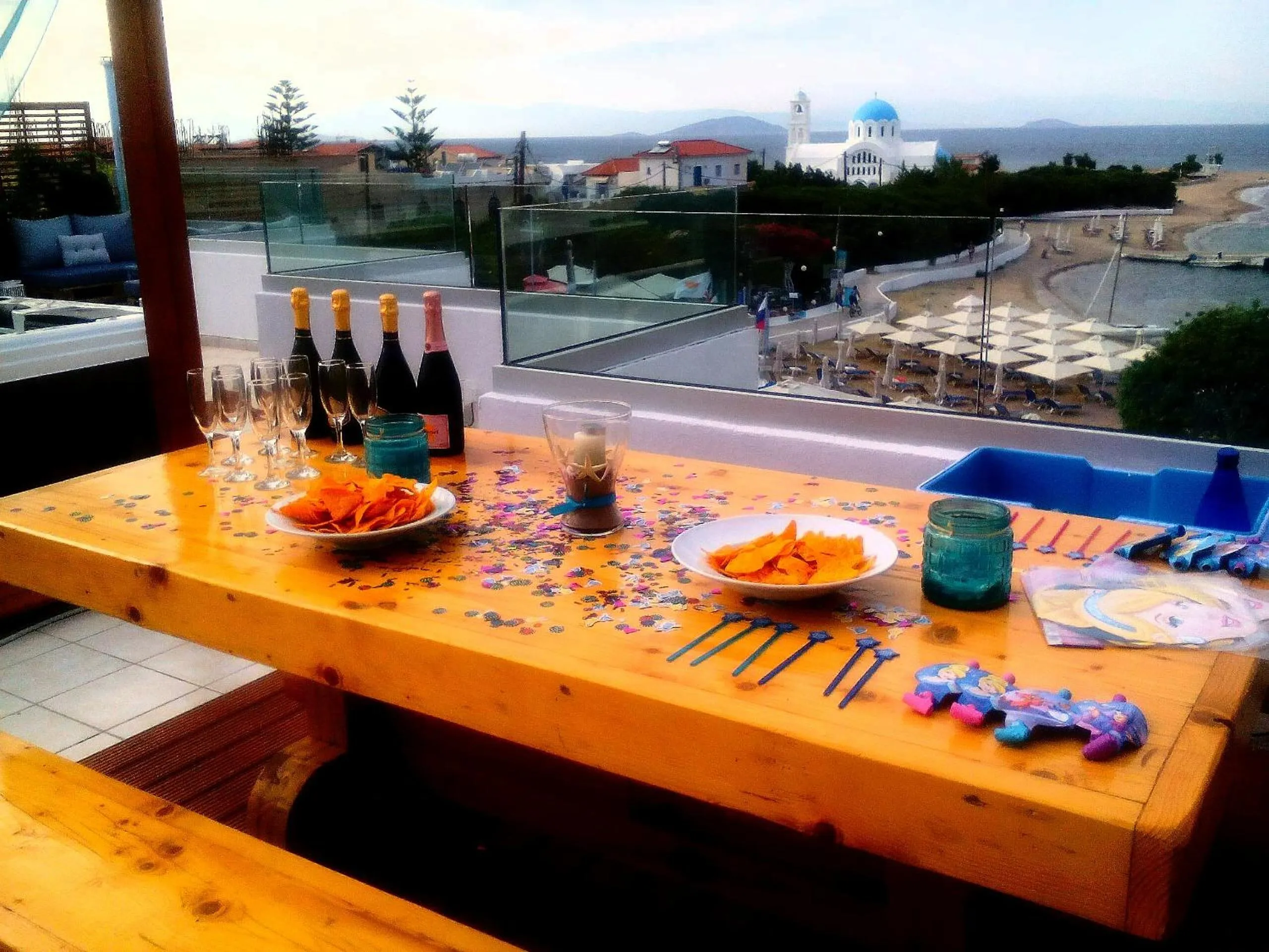 Area and facilities in Oasis Beach Hotel