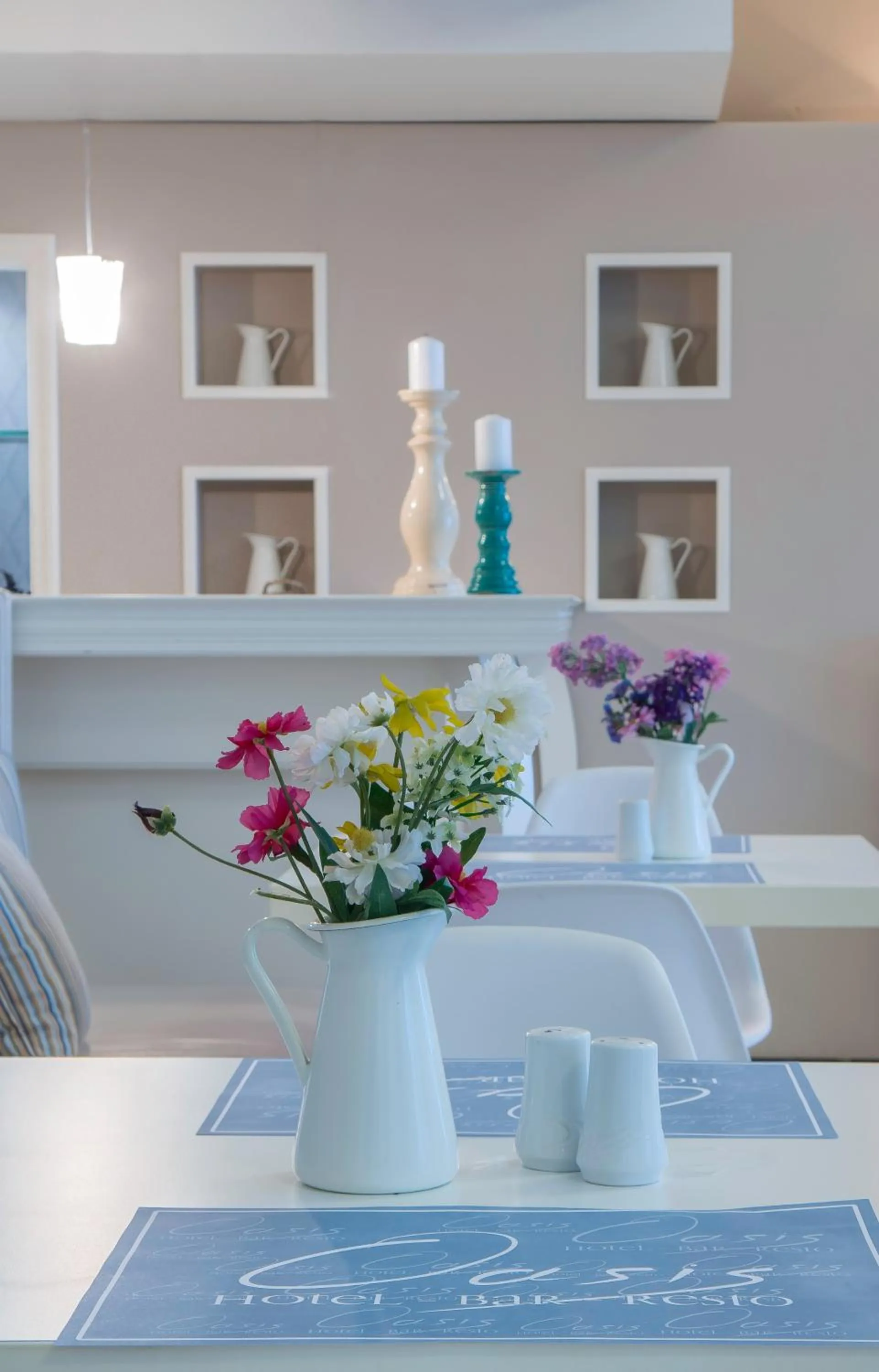 Food and drinks in Oasis Beach Hotel