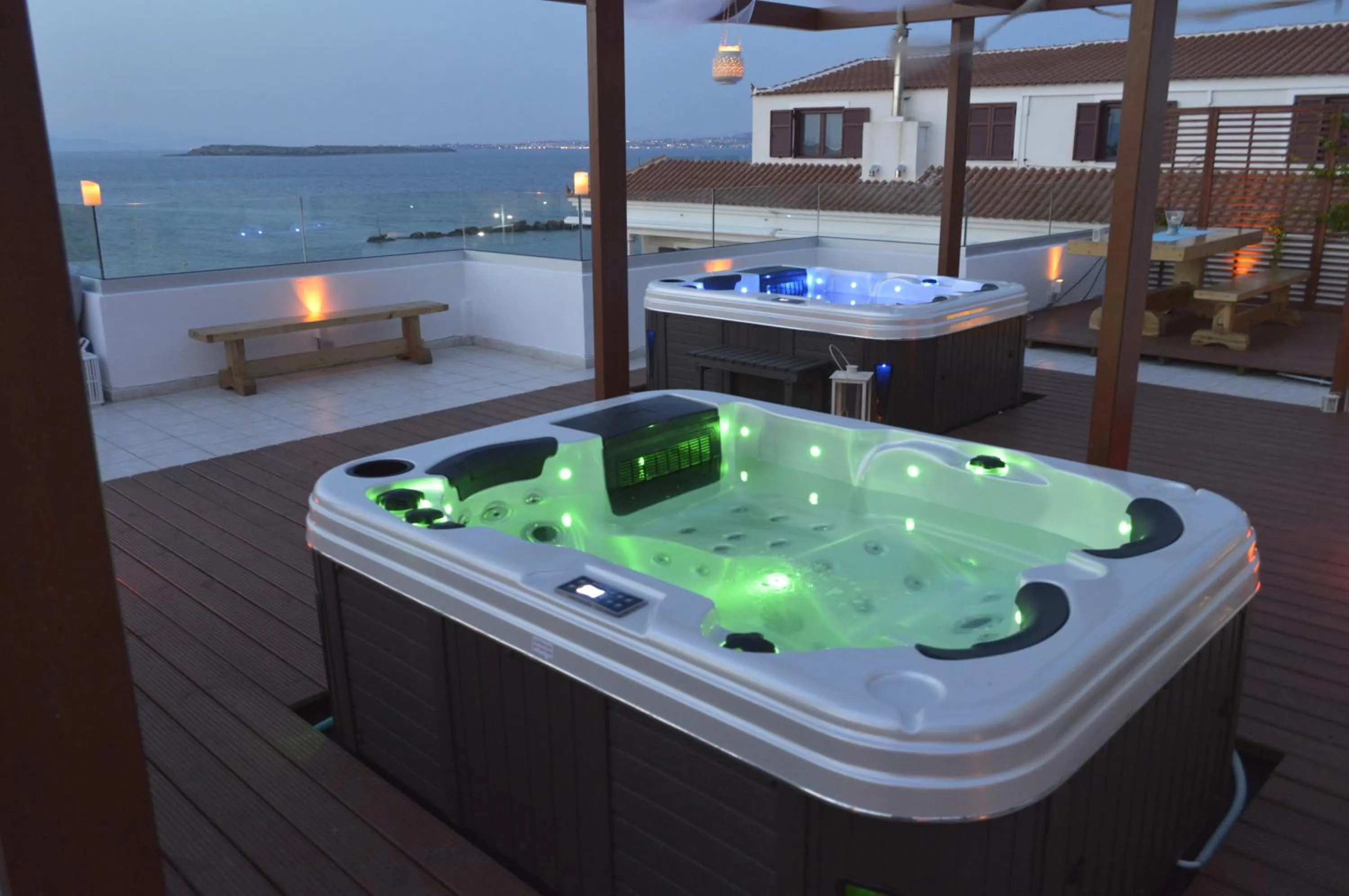 Hot Tub in Oasis Beach Hotel