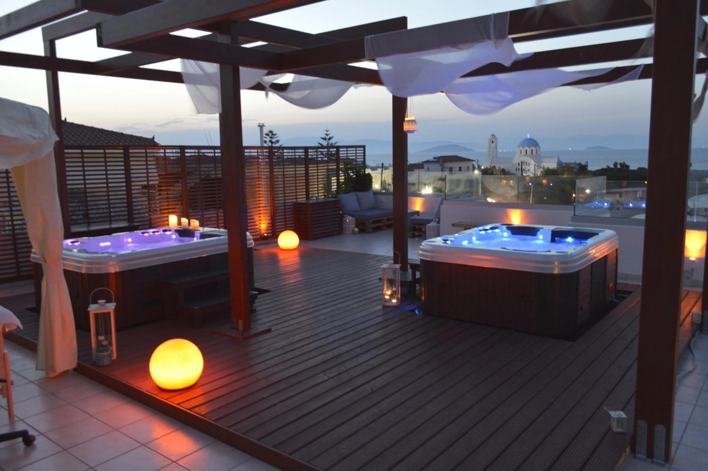 Hot Tub in Oasis Beach Hotel