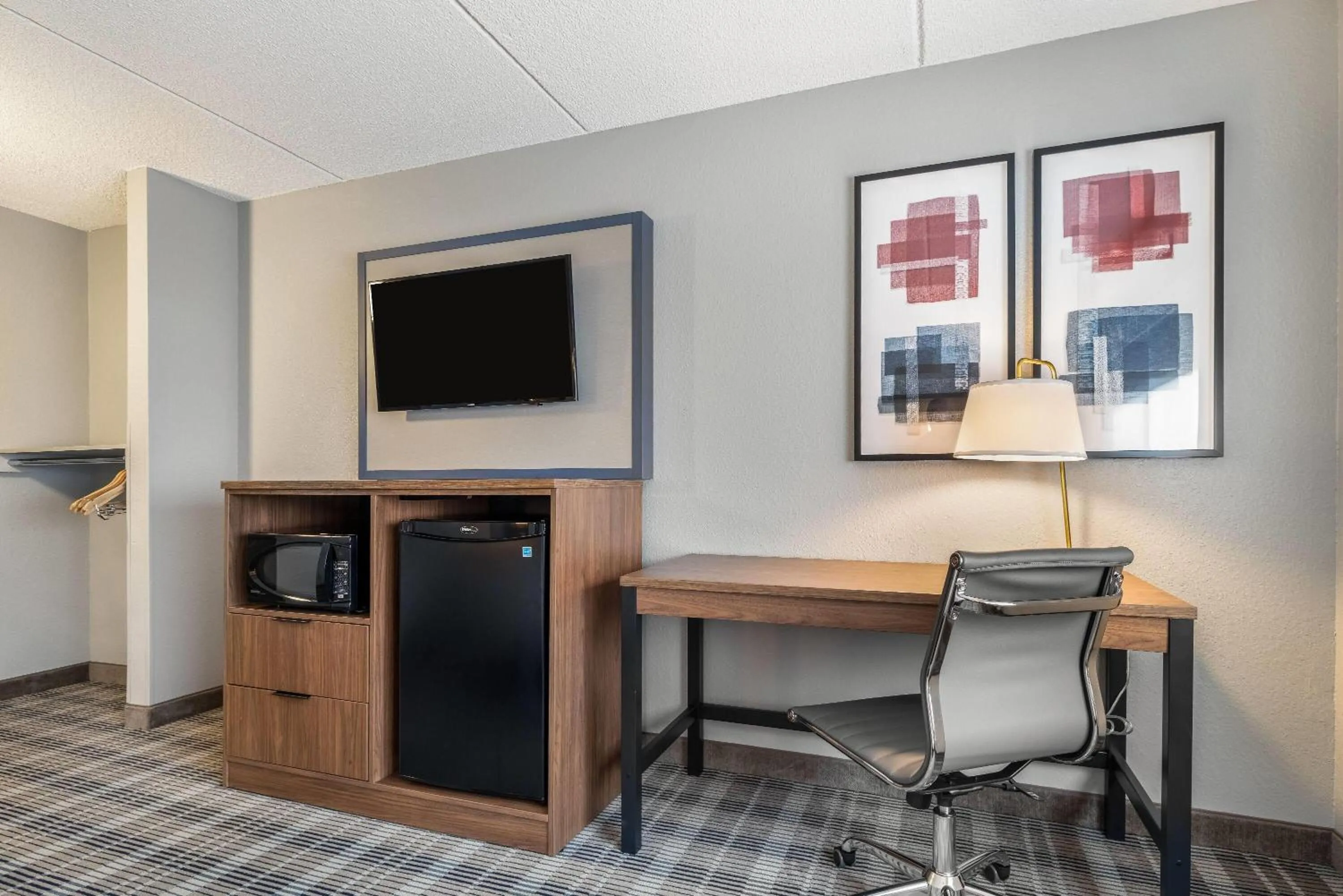 Bed in AmericInn by Wyndham Mounds View Minneapolis