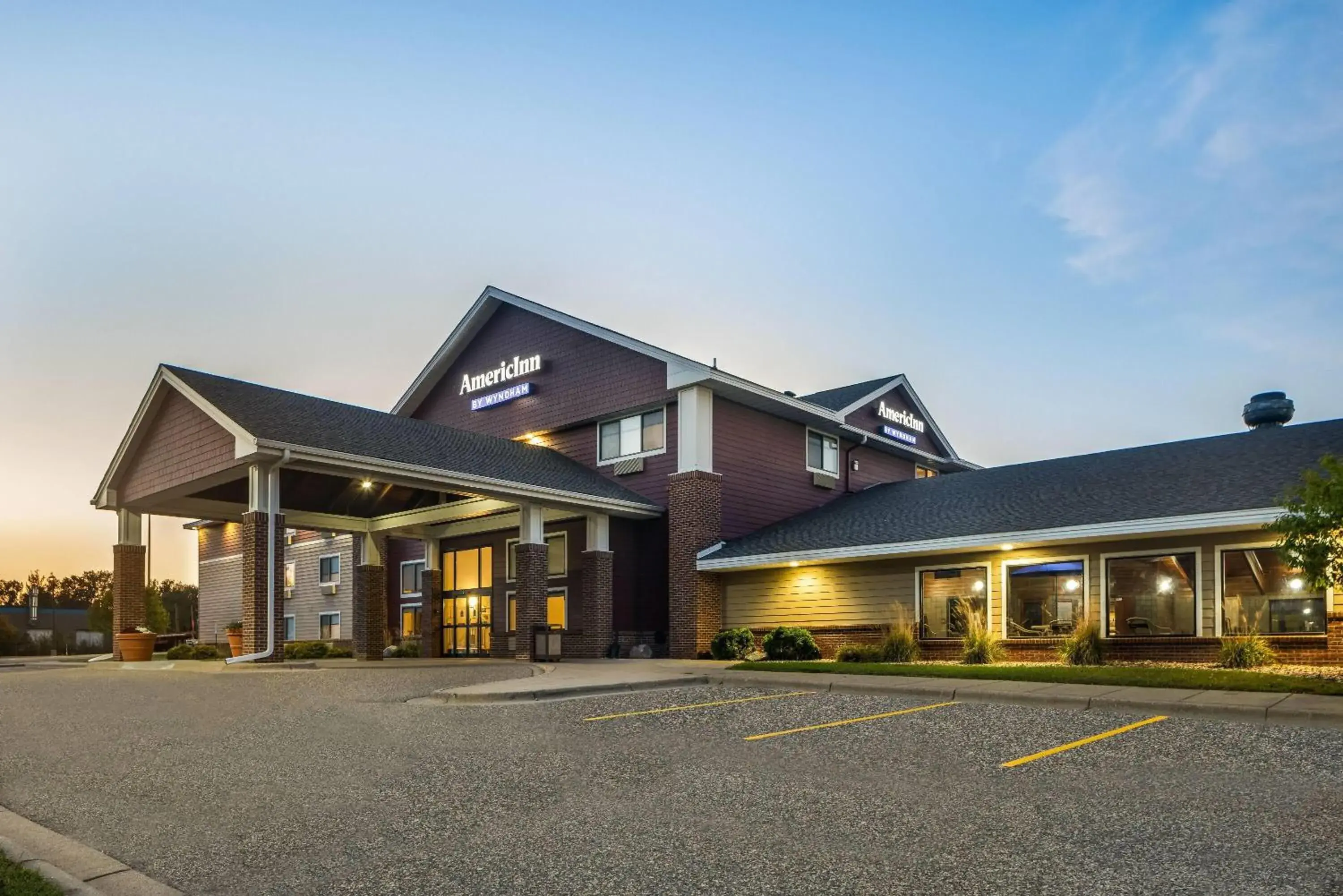 Property building in AmericInn by Wyndham Mounds View Minneapolis Property building in AmericInn by Wyndham Mounds View Minneapolis