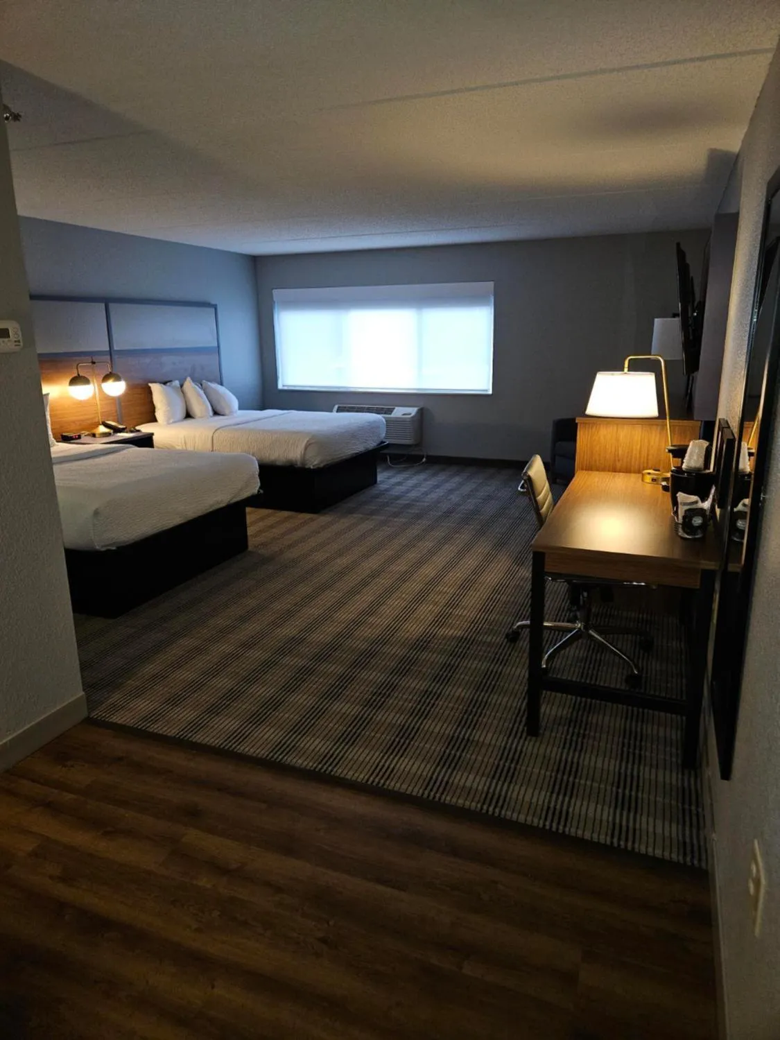 Property building, Bed in AmericInn by Wyndham Mounds View Minneapolis