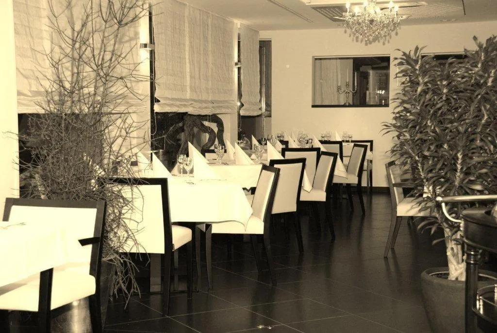 Restaurant/places to eat in Hotel Hamann