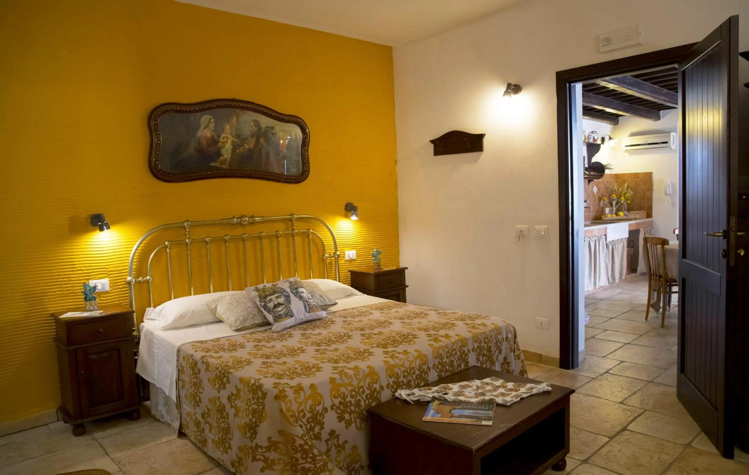 Deluxe Triple Room in B&B Sabir