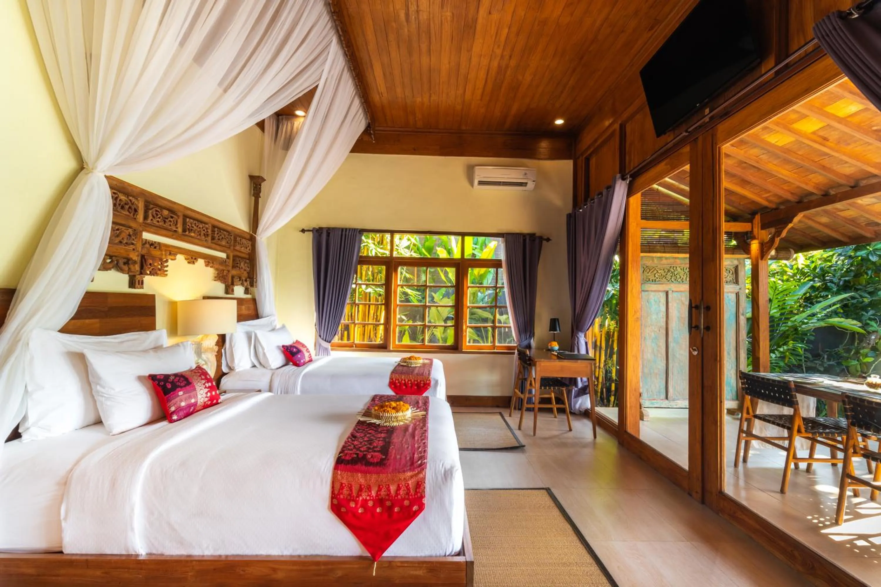 Property building, Bed in Ubud Valley Boutique Resort