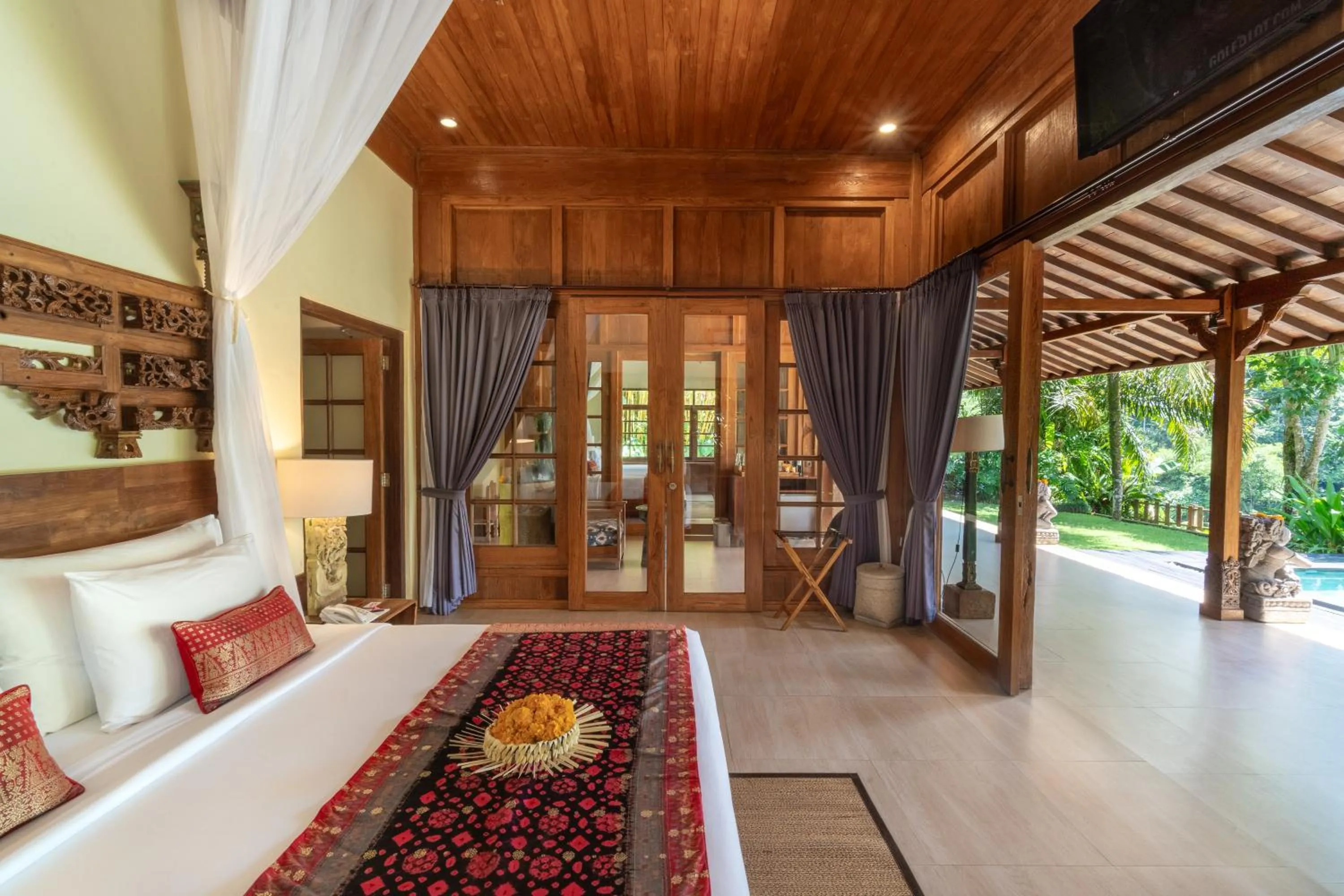 Photo of the whole room in Ubud Valley Boutique Resort