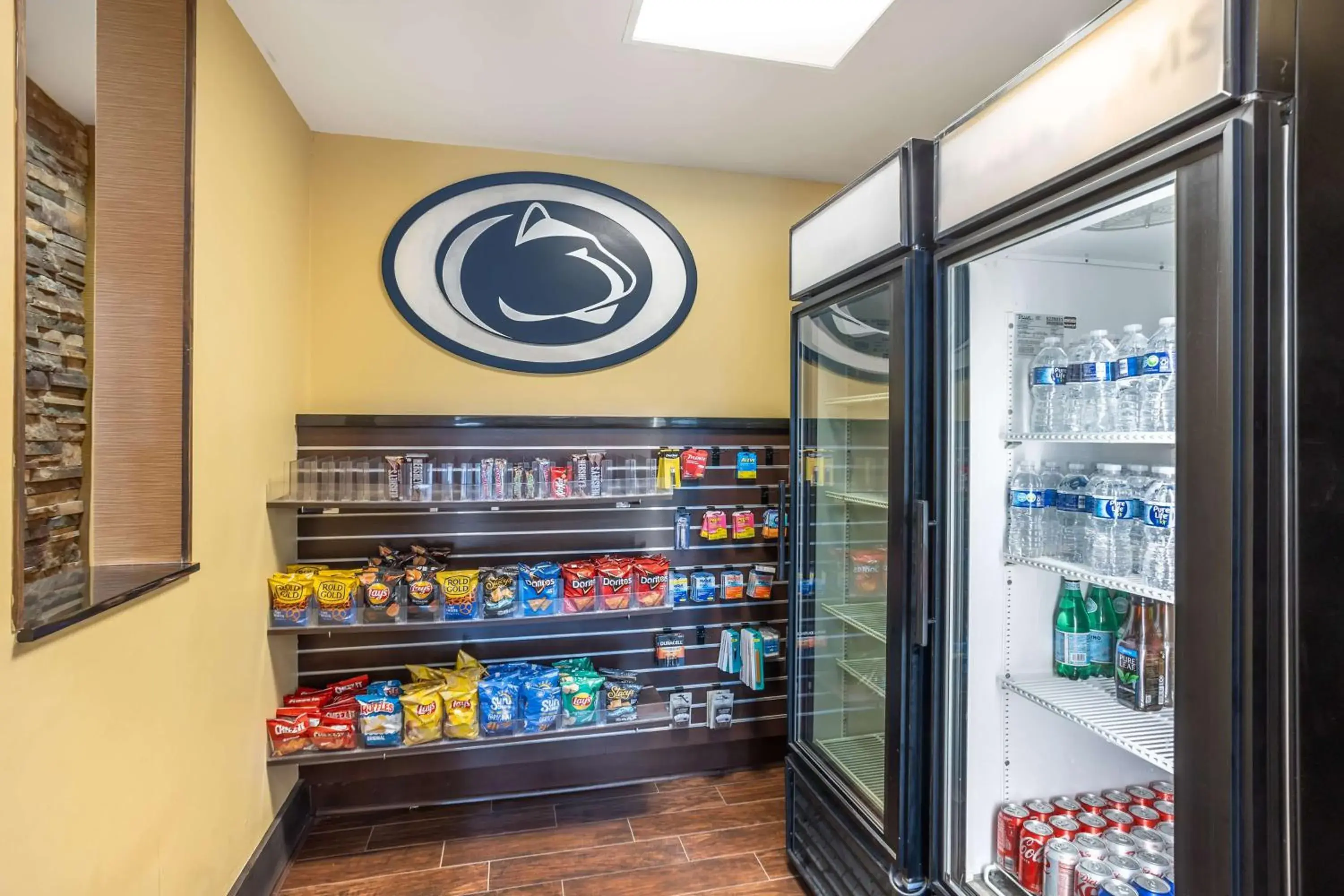 Property building in Best Western PLUS University Park Inn & Suites Property building in Best Western PLUS University Park Inn & Suites