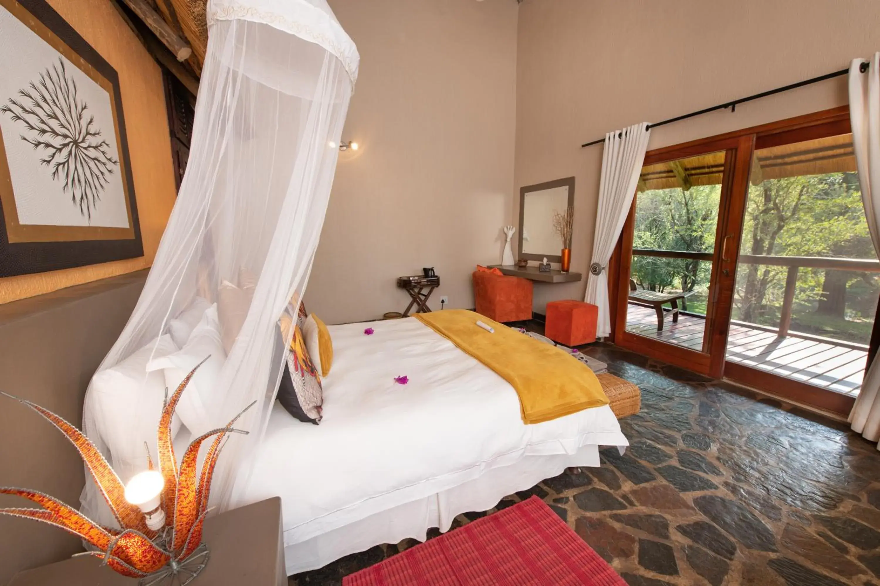 Photo of the whole room, Bed in Blyde River Wilderness Lodge Photo of the whole room, Bed in Blyde River Wilderness Lodge