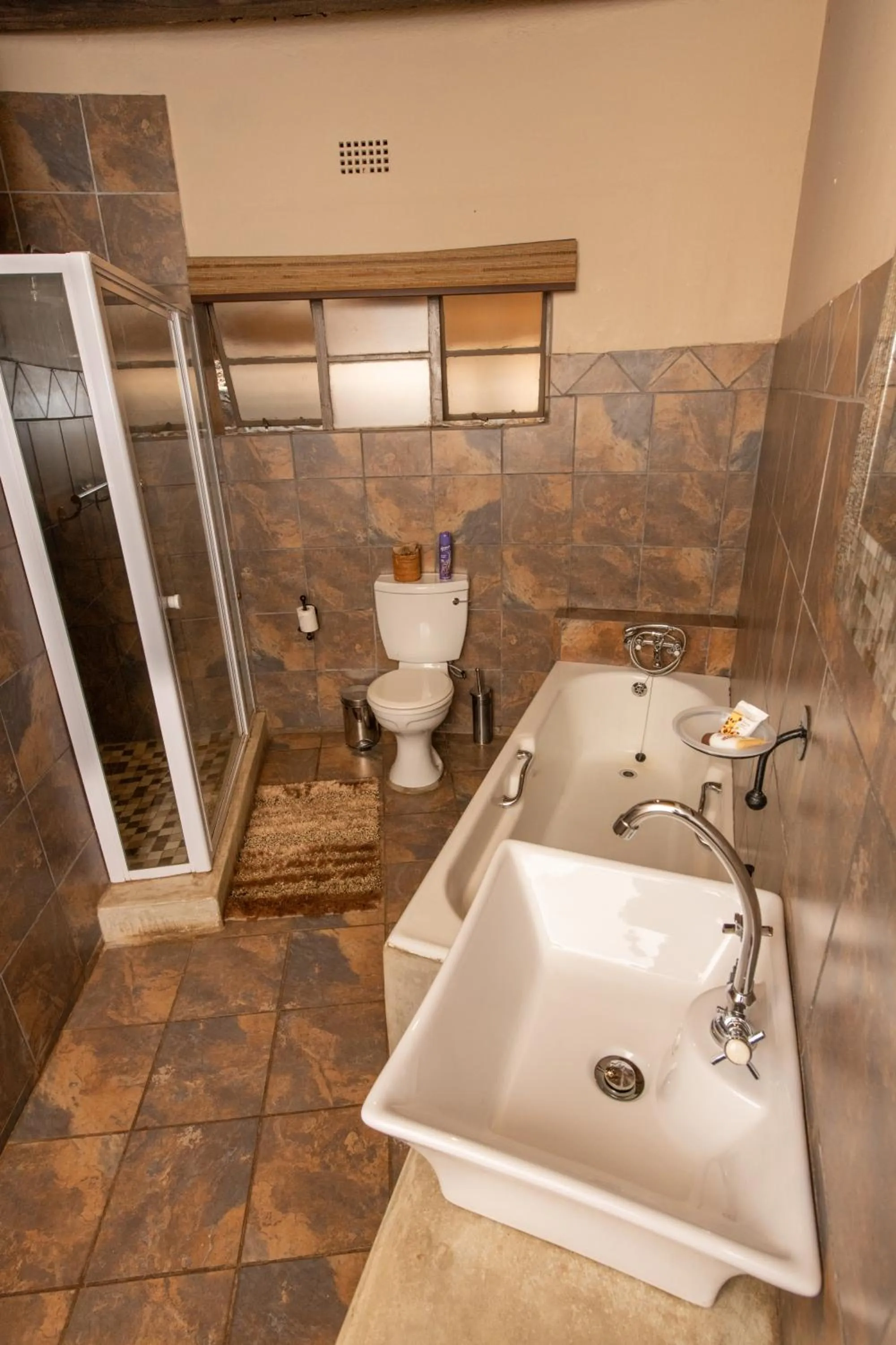 Bathroom in Blyde River Wilderness Lodge