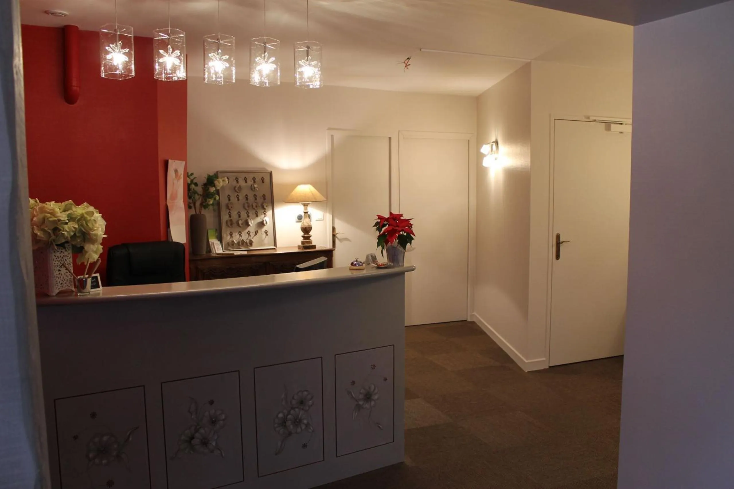 Lobby or reception in Hôtel Restaurant Le Moulin de Saint Verand