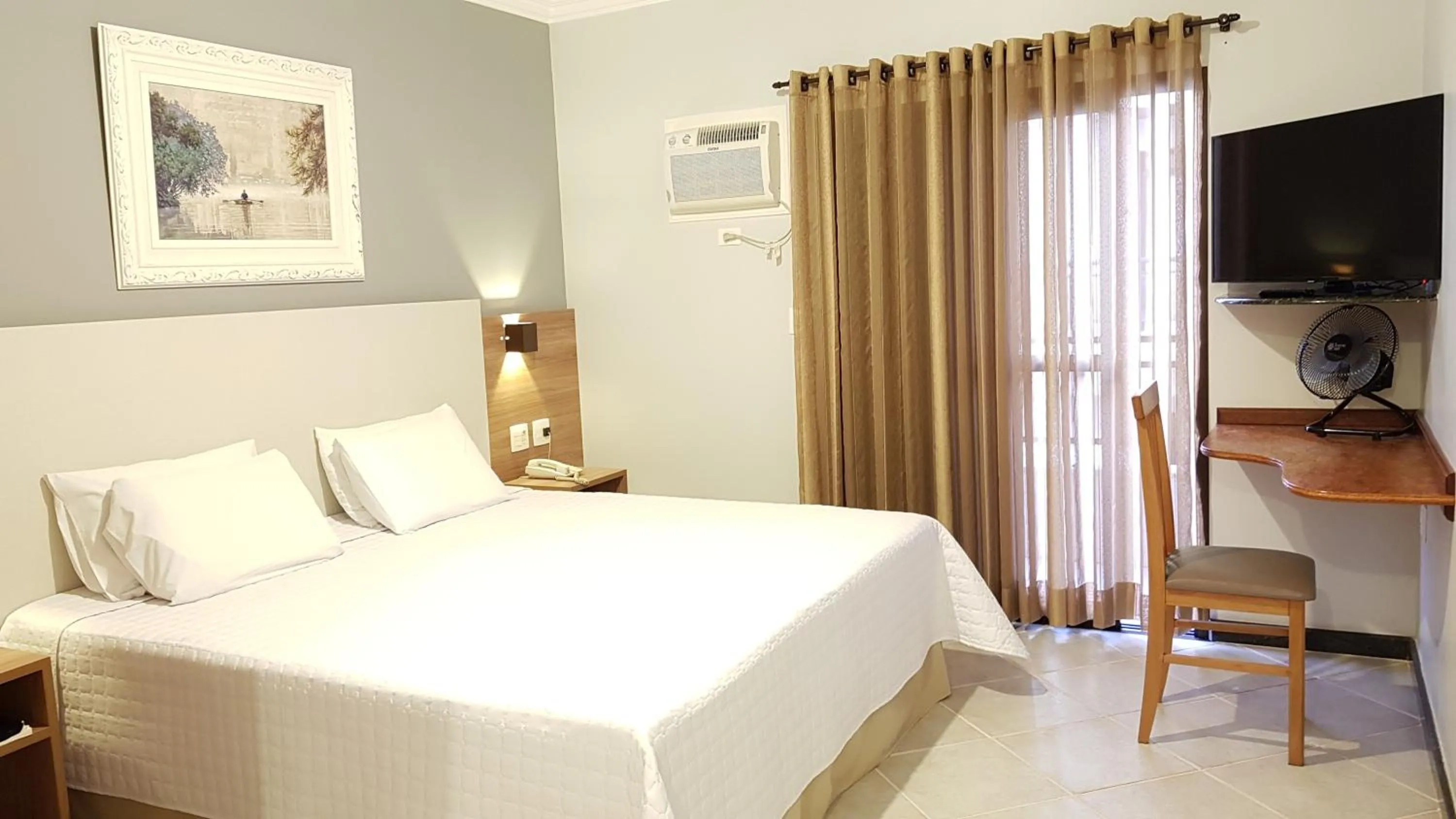 Standard Triple Room in Hotel Central Parque